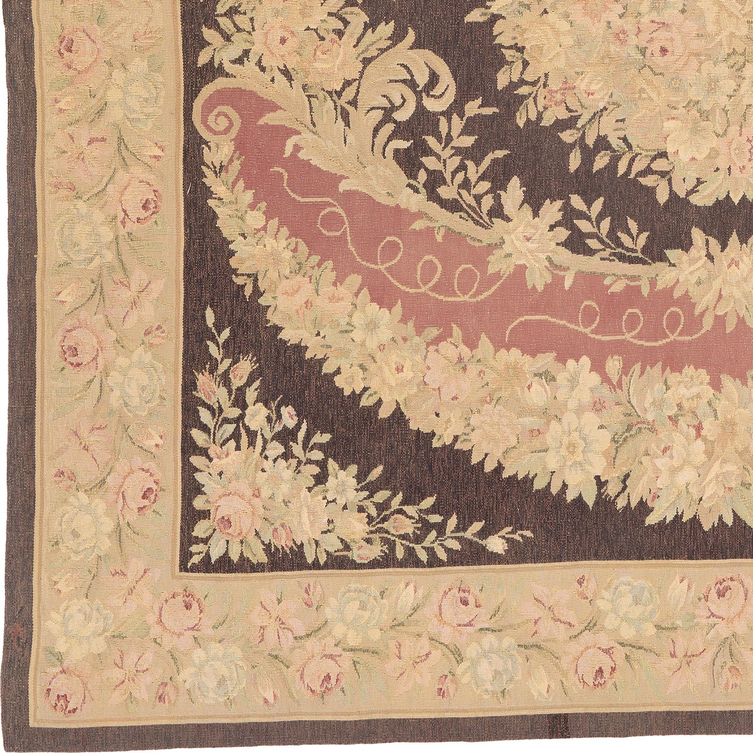 French Aubusson carpet.
France, circa 1920.
Handwoven.