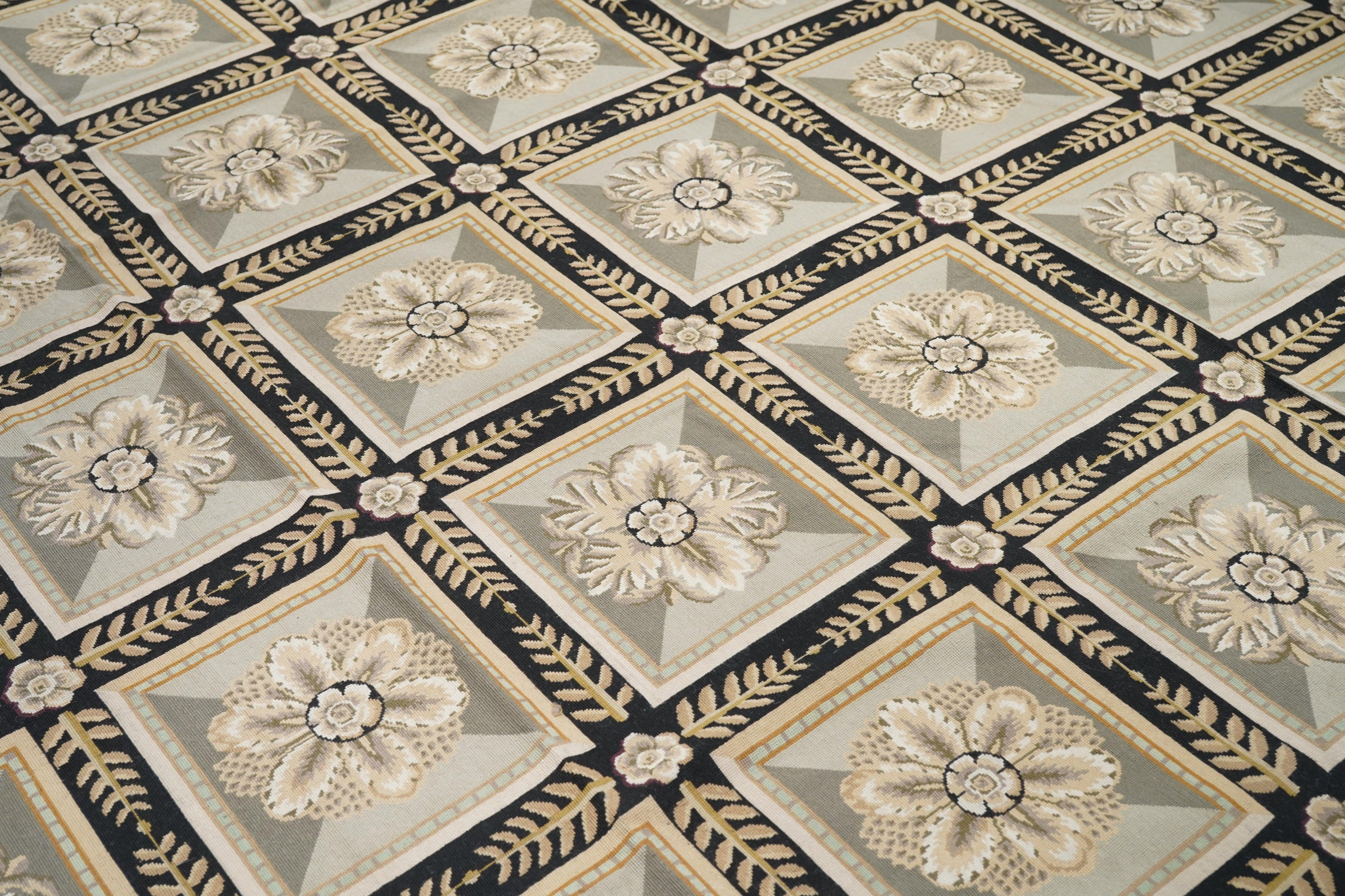 French Aubusson Design Rug 10' x 14' For Sale 3