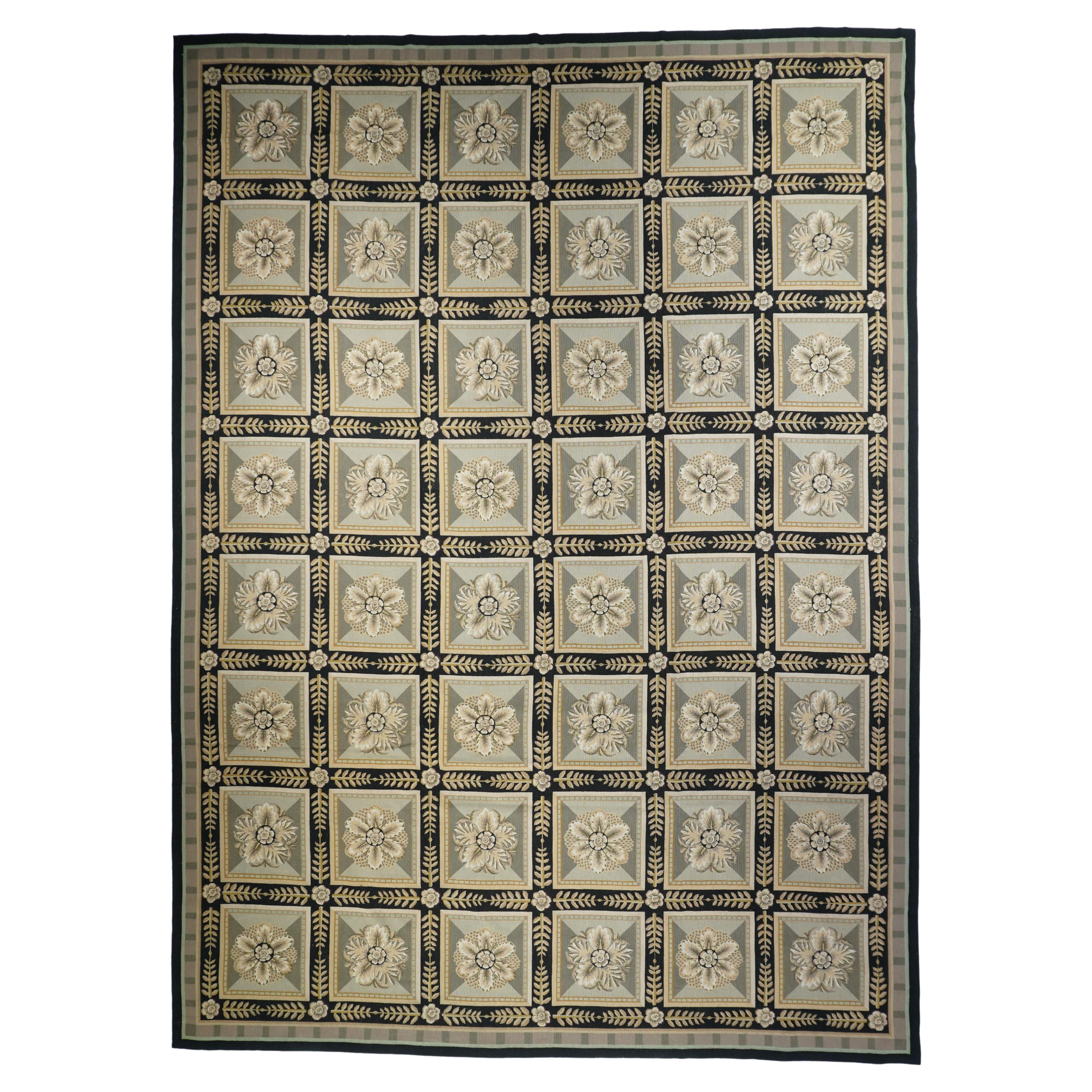 French Aubusson Design Rug 10' x 14' For Sale