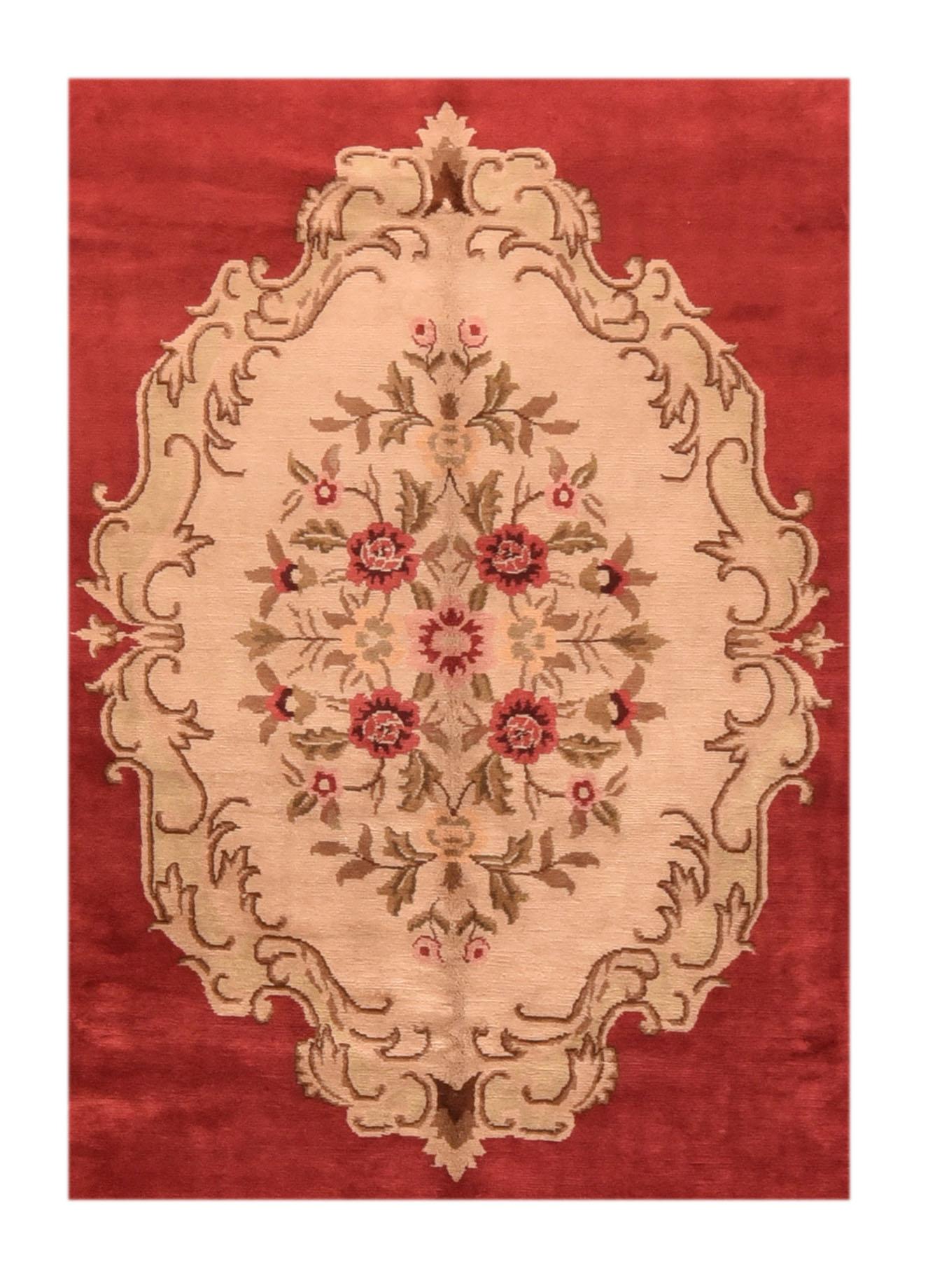 French Aubusson Design Rug 10'0'' x 14'3'' In Excellent Condition For Sale In New York, NY