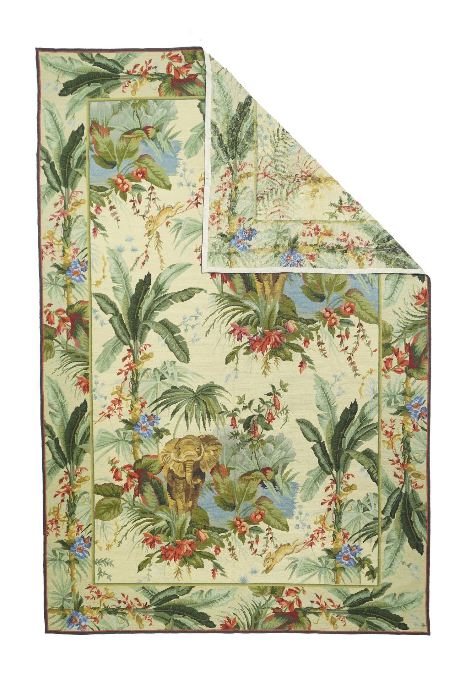 Tappeto francese Aubusson Design 5'11'' x 8'11''. Si riferisce in generale ai tappeti moderni realizzati con la tecnica dell'arazzo e ispirati ai disegni Aubusson francesi del XVIII secolo e successivi.  Geometrico o semi-floreale. Sparse per le