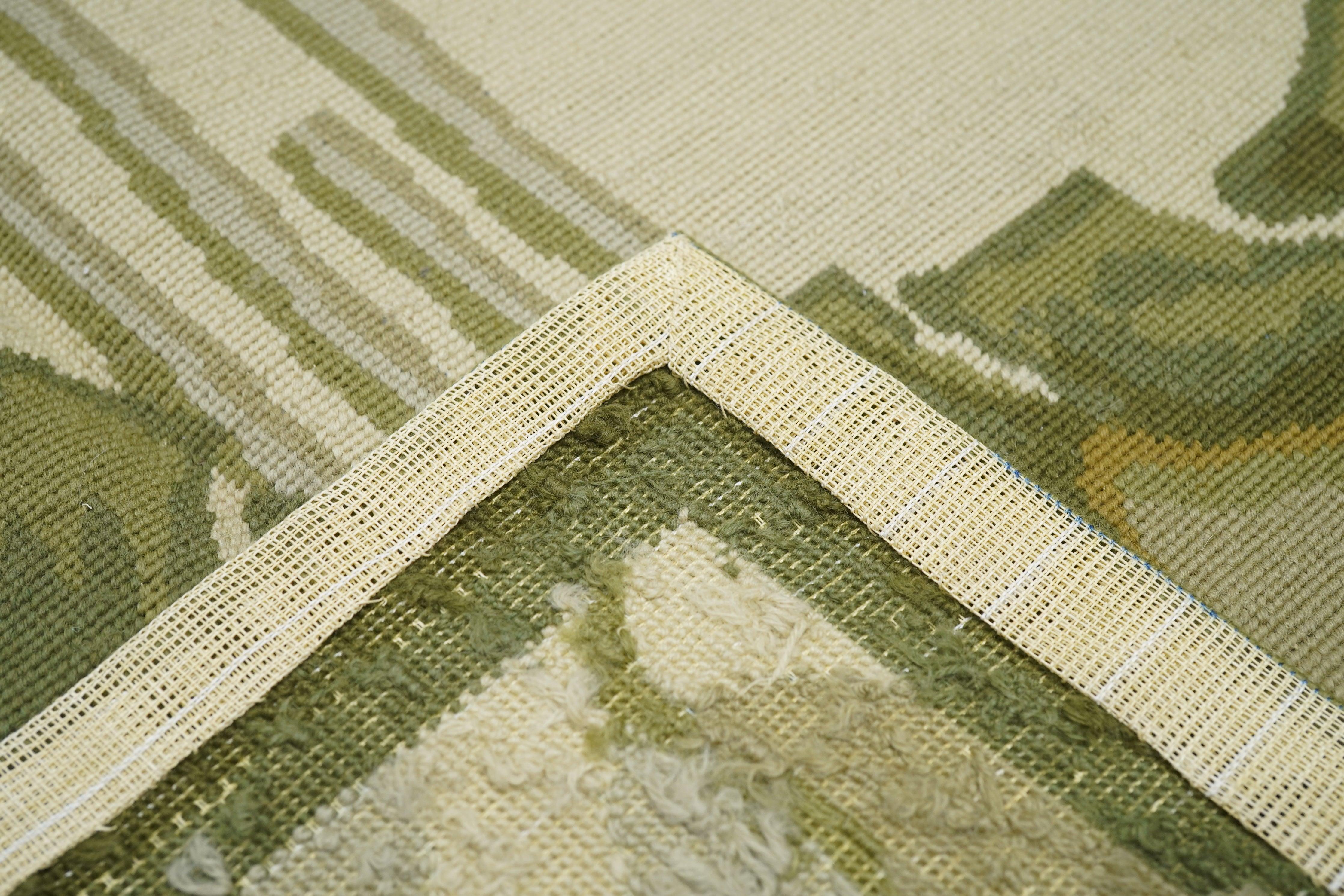 French Aubusson Design Rug 5'11'' x 8'11'' For Sale 4