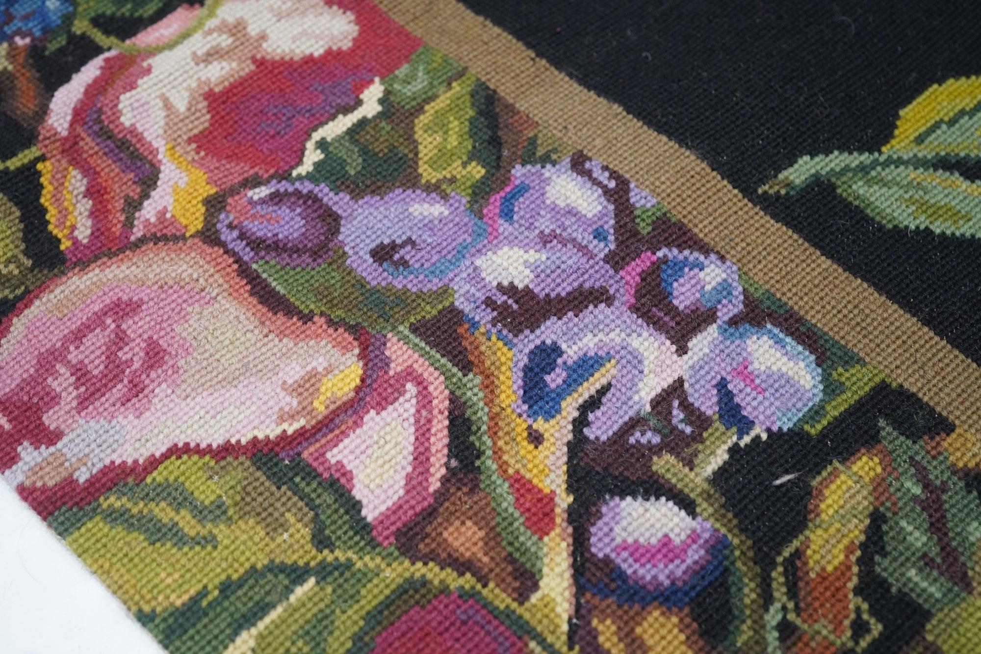 Contemporary French Aubusson Design Rug 6'0