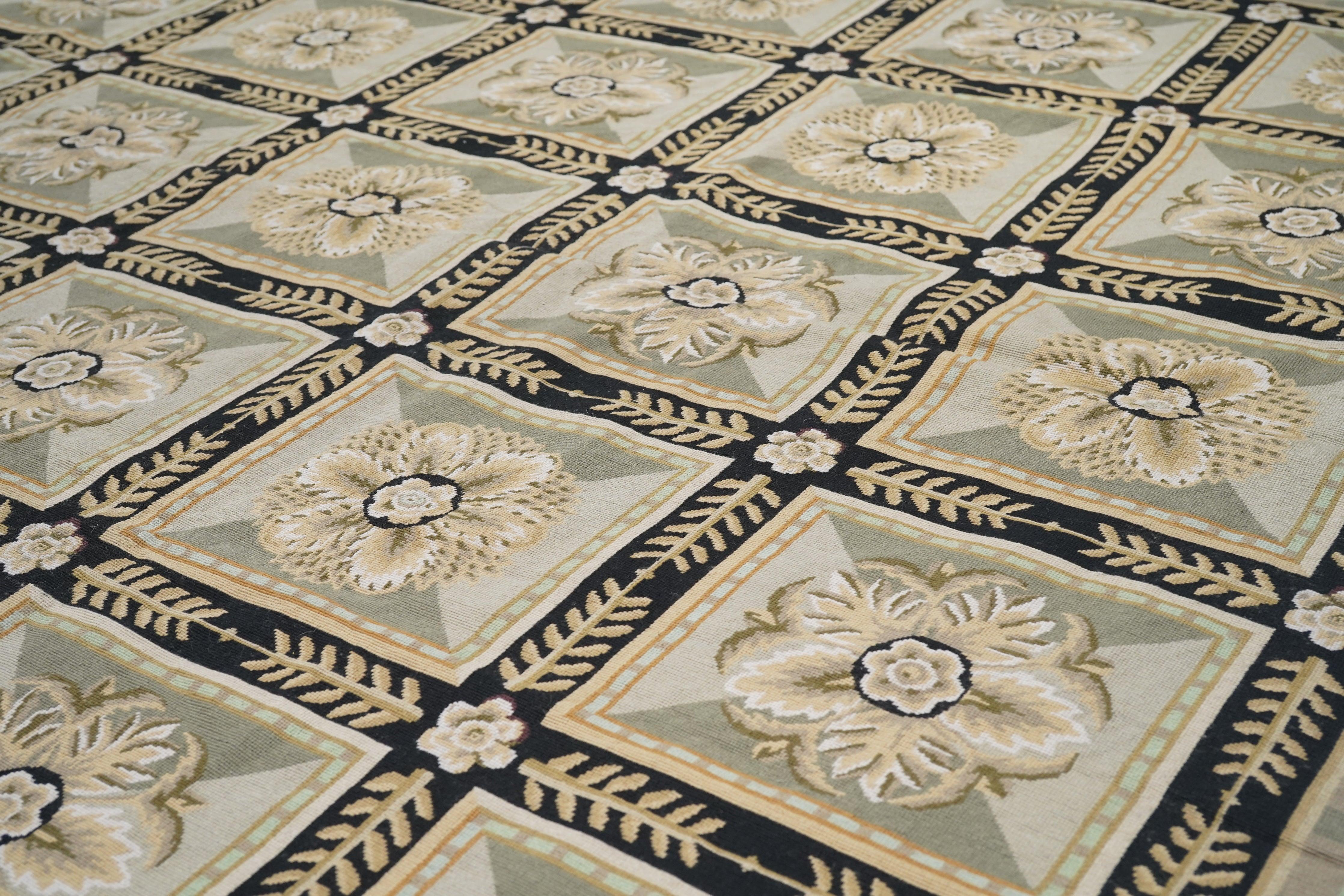 Tappeto design francese Aubusson 8' x 10' In condizioni Nuovo in vendita a New York, NY
