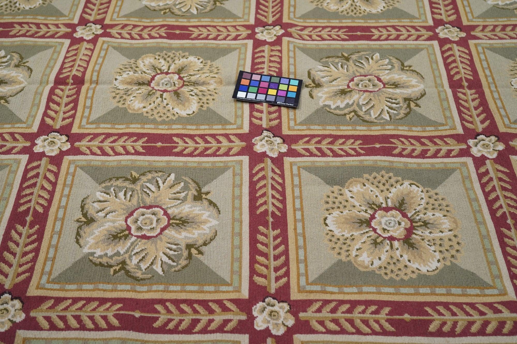 XXI secolo e contemporaneo Tappeto design francese Aubusson 8' x 10' in vendita
