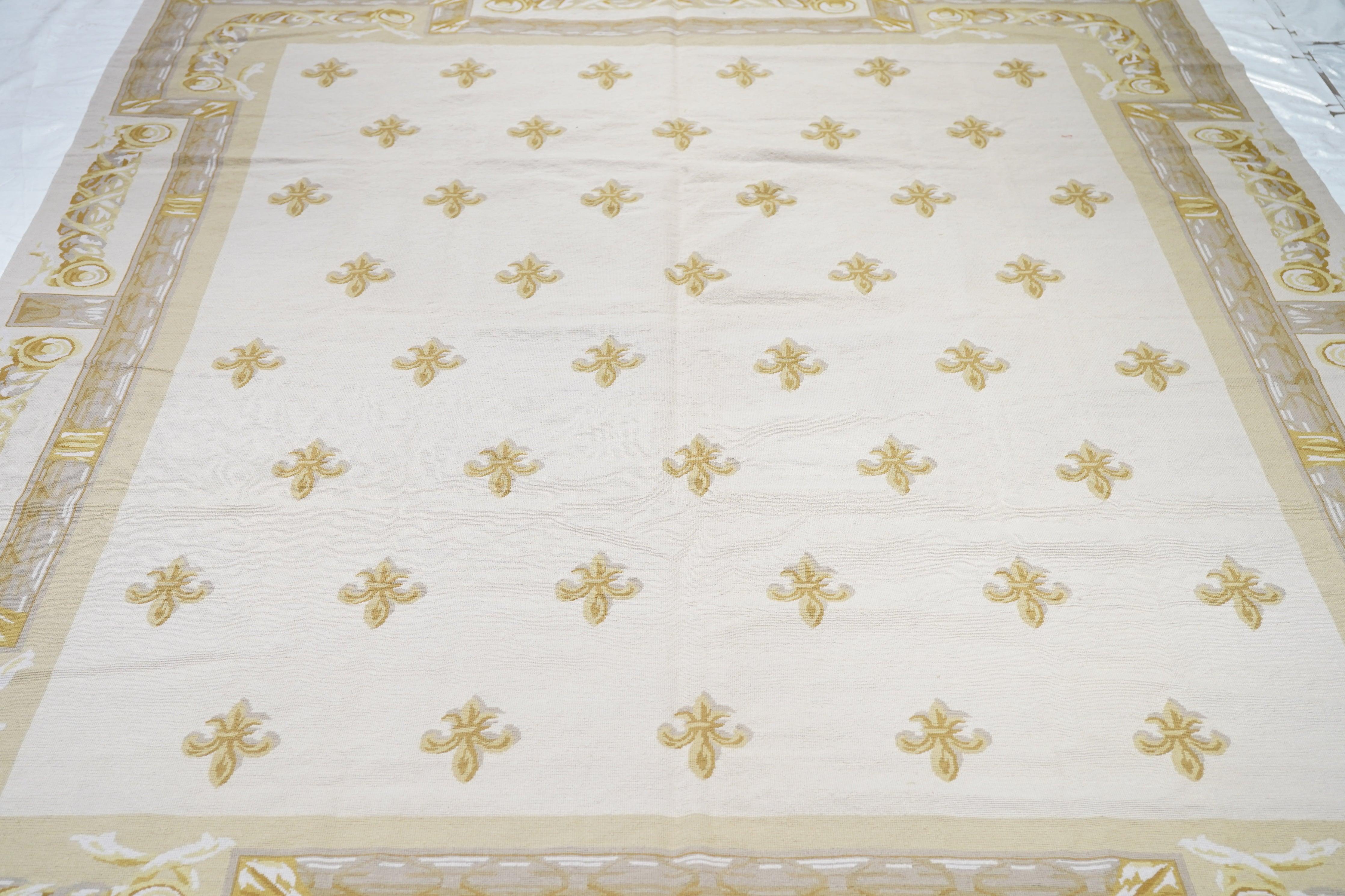 Lana Tappeto design francese Aubusson 8' x 10' in vendita
