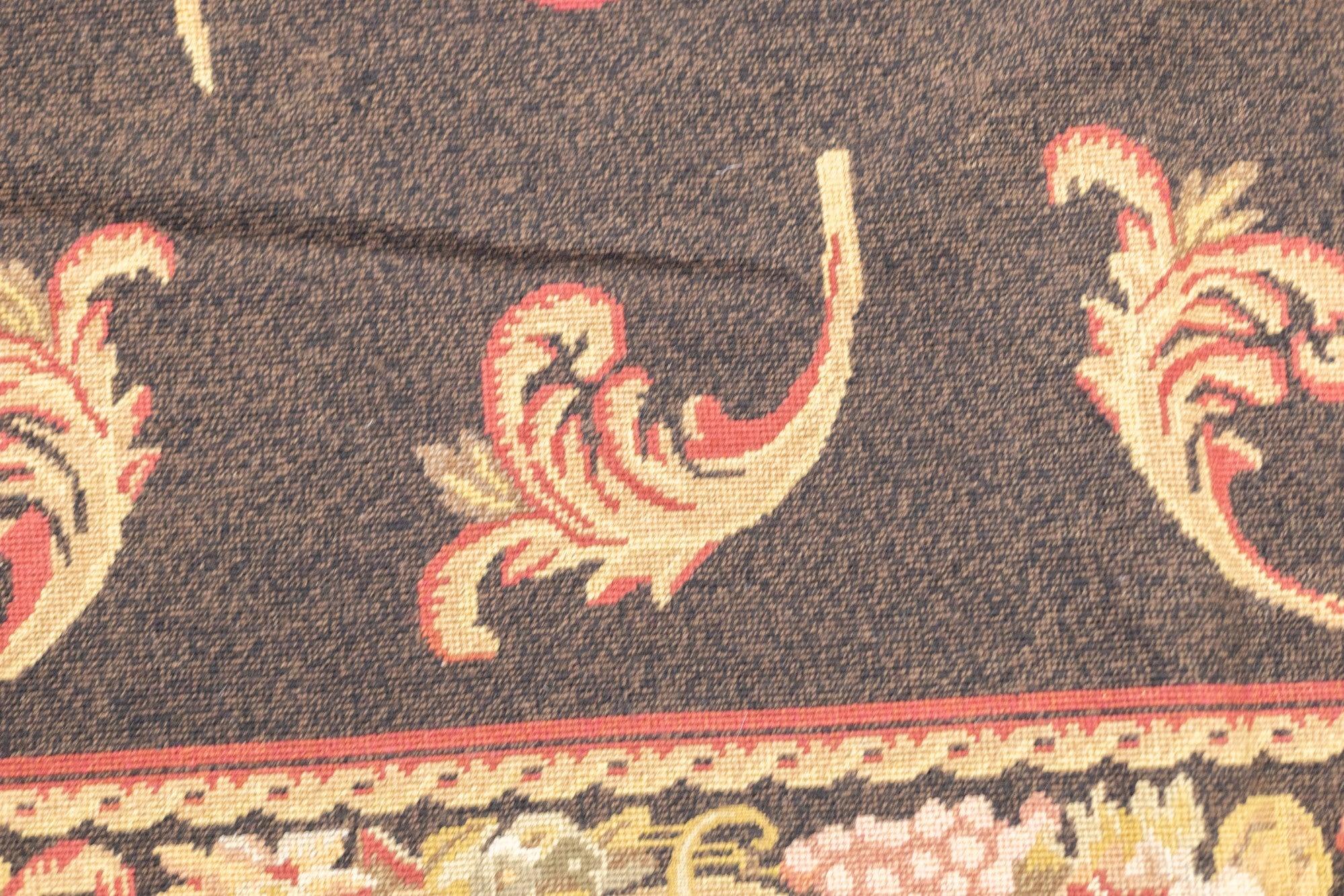 Laine Tapis à motifs d'Aubusson 8' x 10' (français) en vente