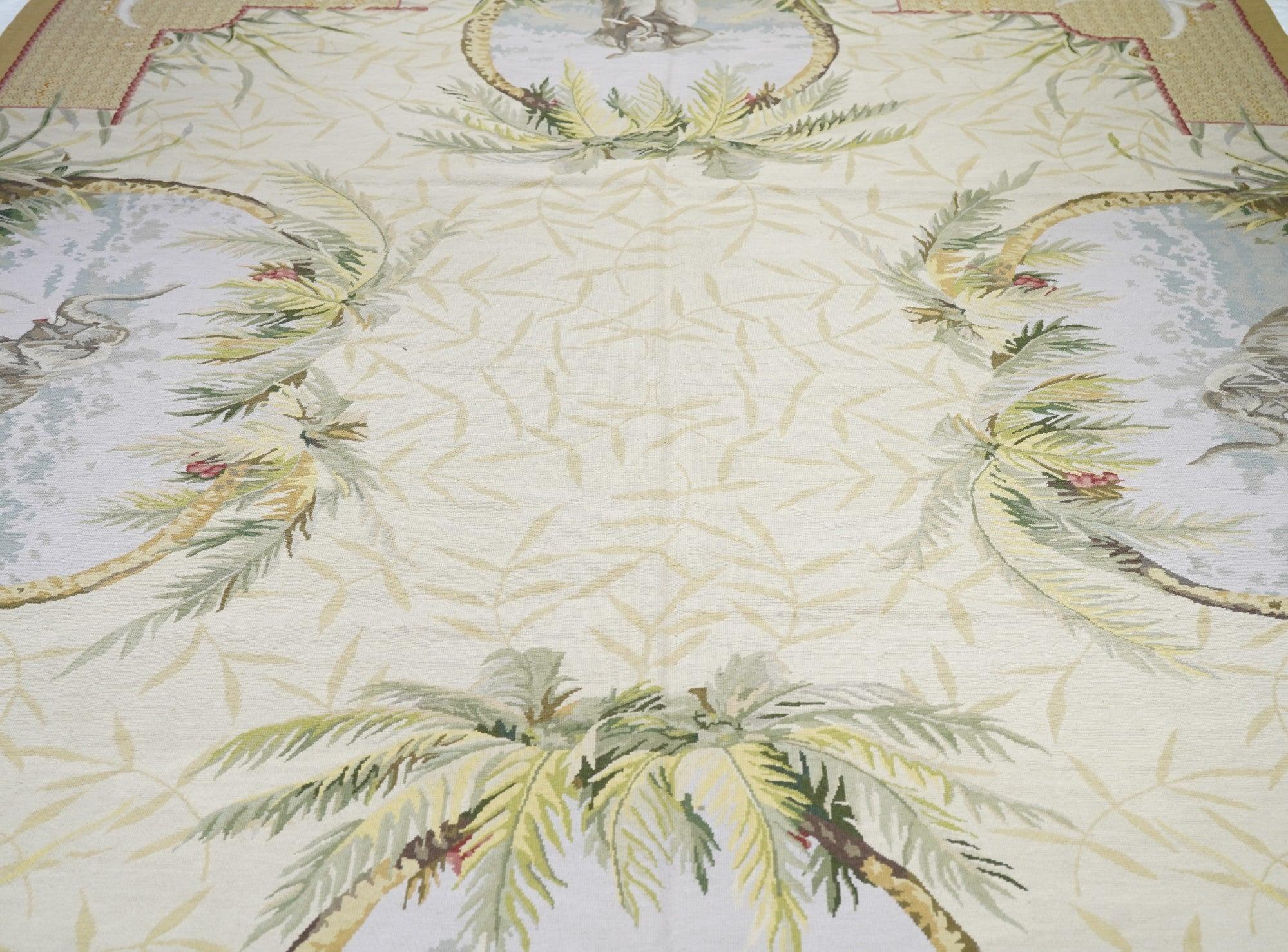Französischer Aubusson Design-Teppich 8'10'' x 11'10''. Französischer Teppich im Aubusson-Design 8'10'' x 11'10''