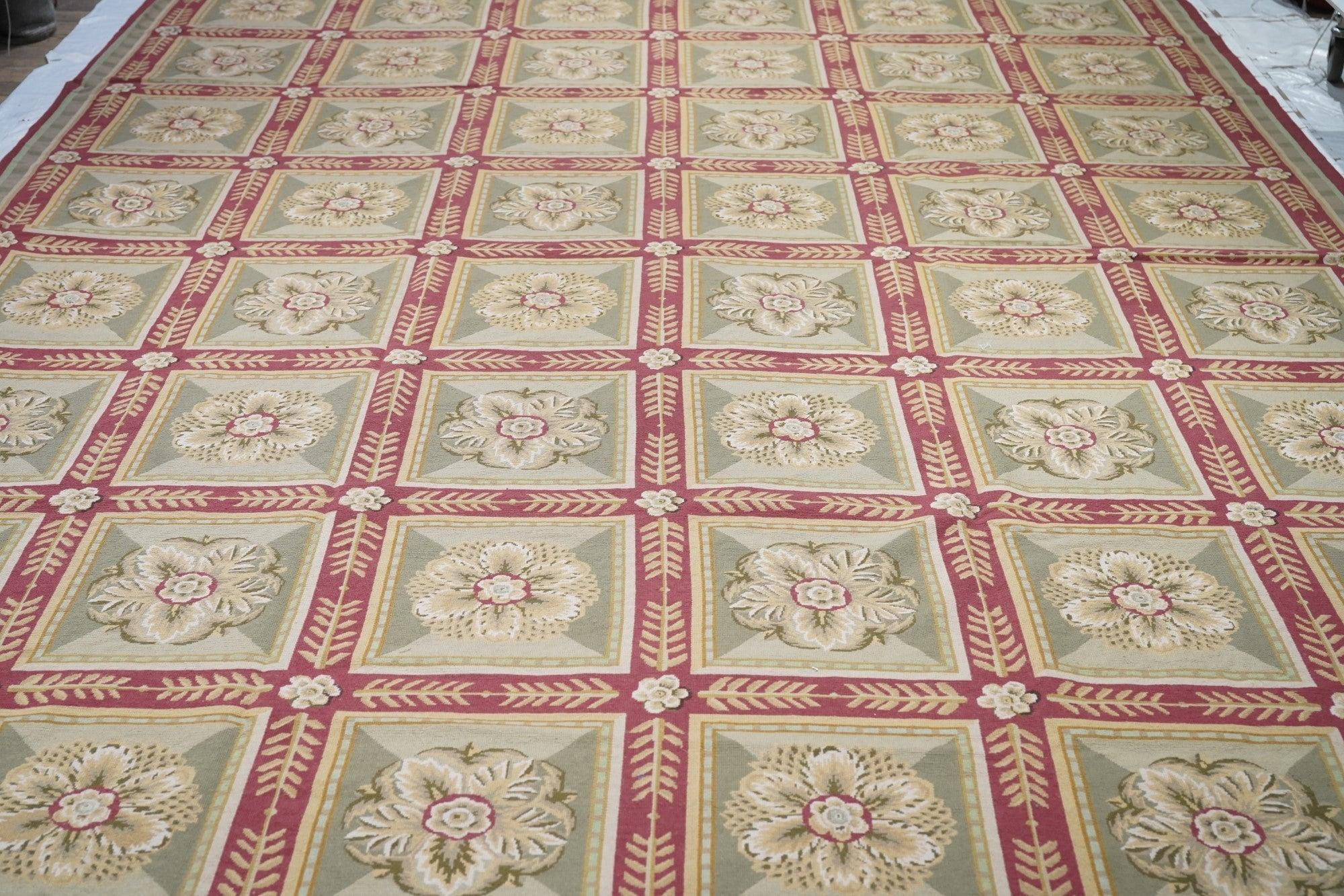 Tappeto francese Design/One 9'11'' x 13'11'' in vendita 1