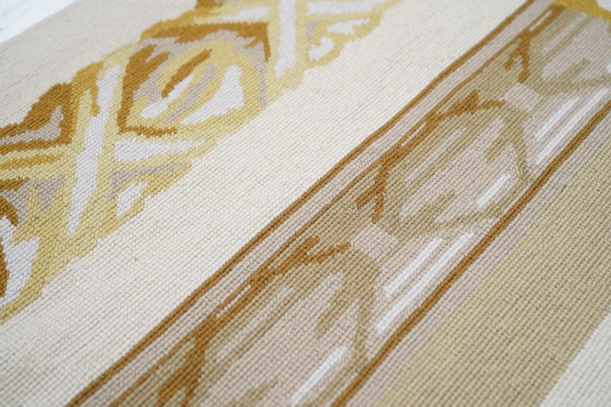 French Aubusson Design Rug 9'11'' x 13'9'' For Sale 4