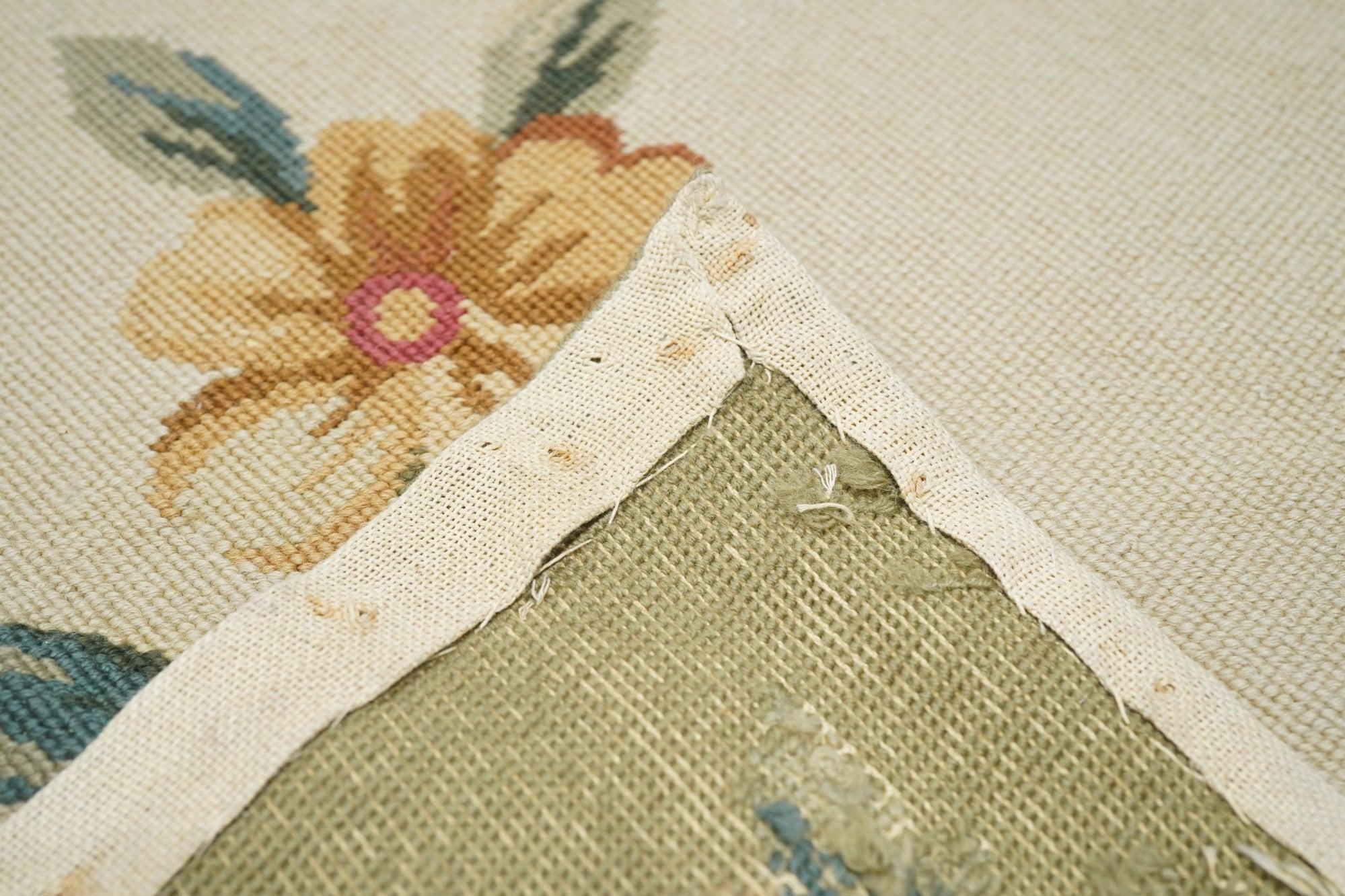 Französischer Teppich im Aubusson-Design 9'6'' x 13'8'' im Angebot 4