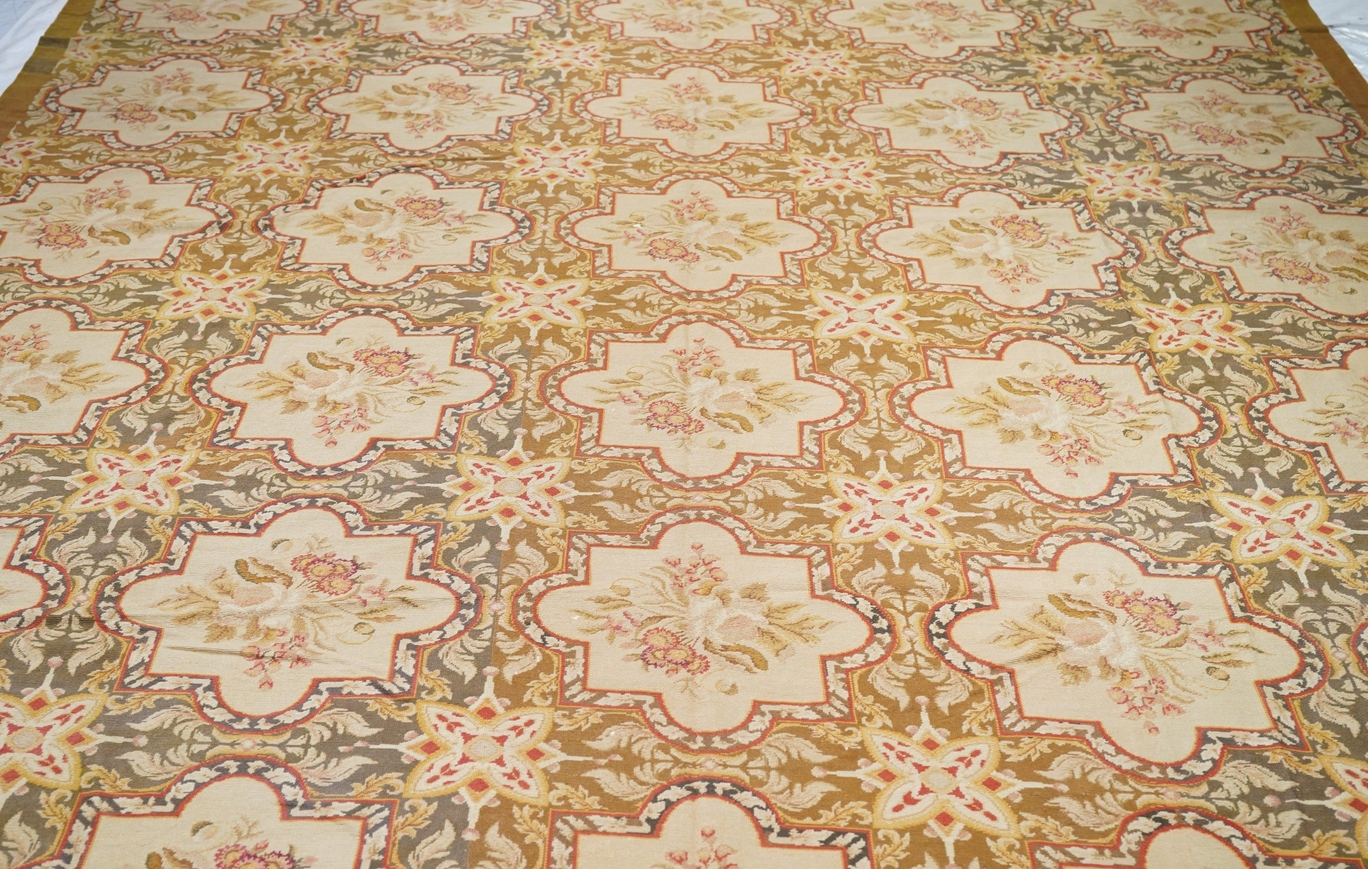 XXI secolo e contemporaneo Tappeto Design/One francese 9'9'' x 11'11'' in vendita