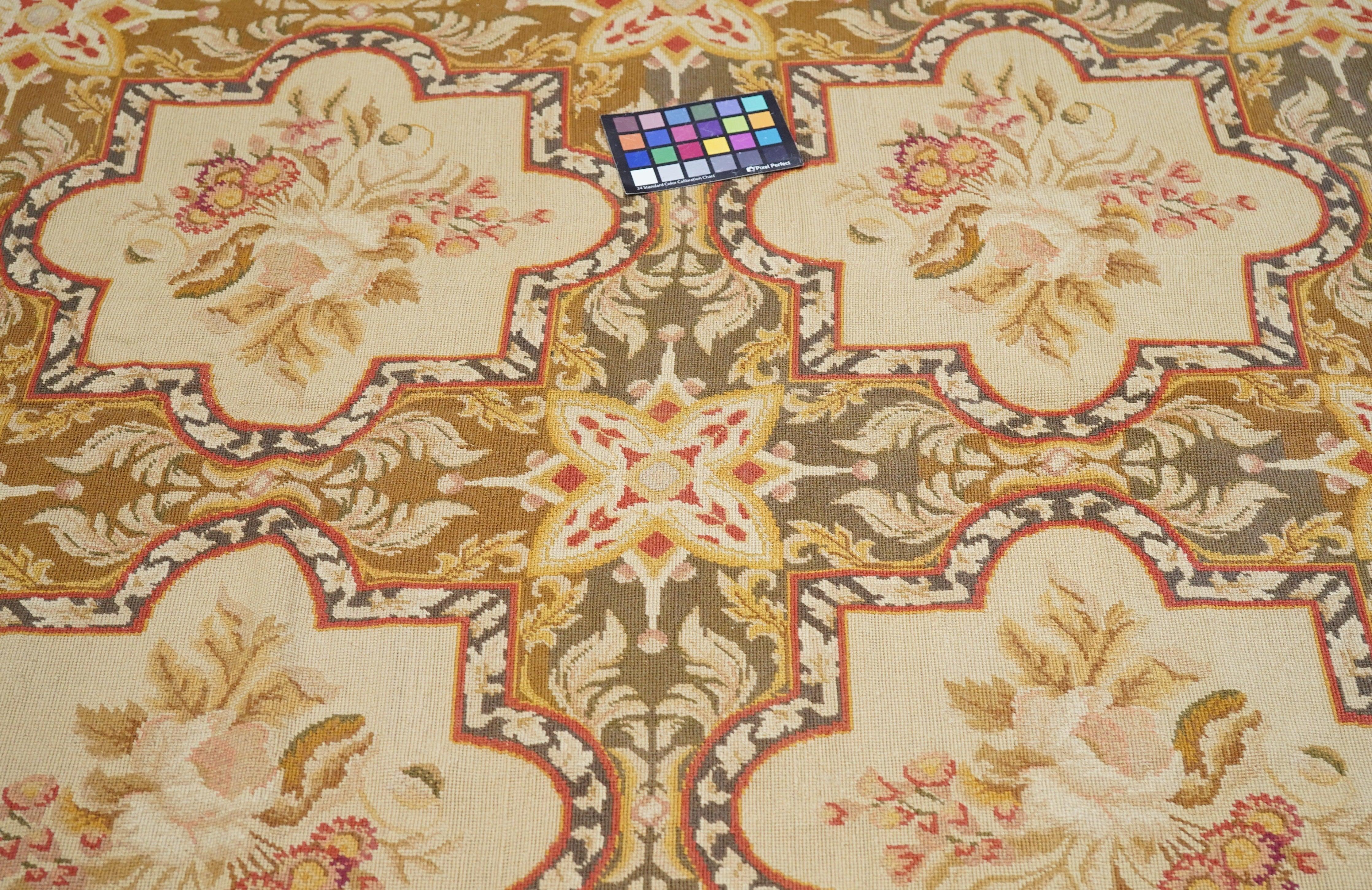Tappeto Design/One francese 9'9'' x 11'11'' in vendita 1
