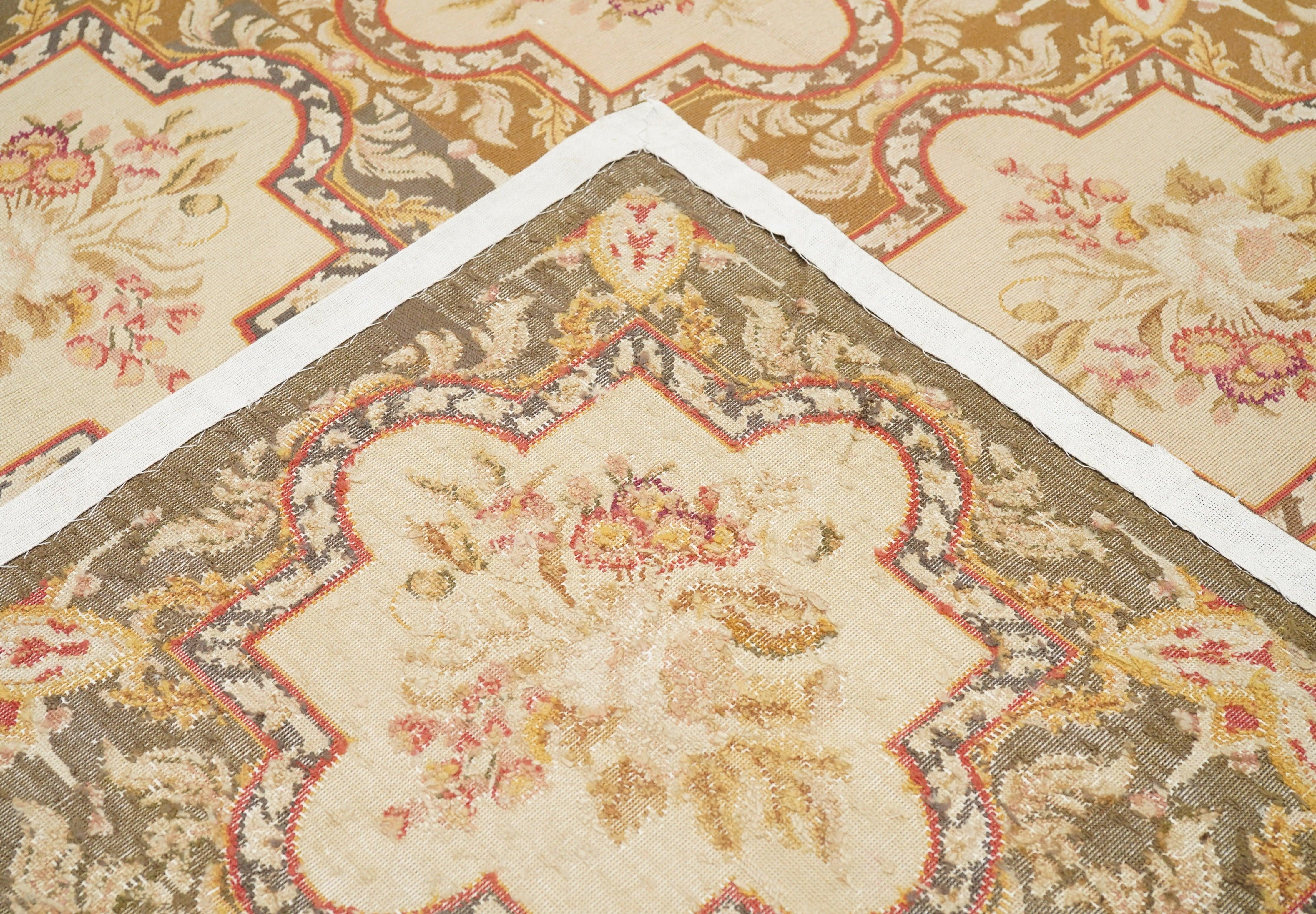 Tappeto Design/One francese 9'9'' x 11'11'' in vendita 2