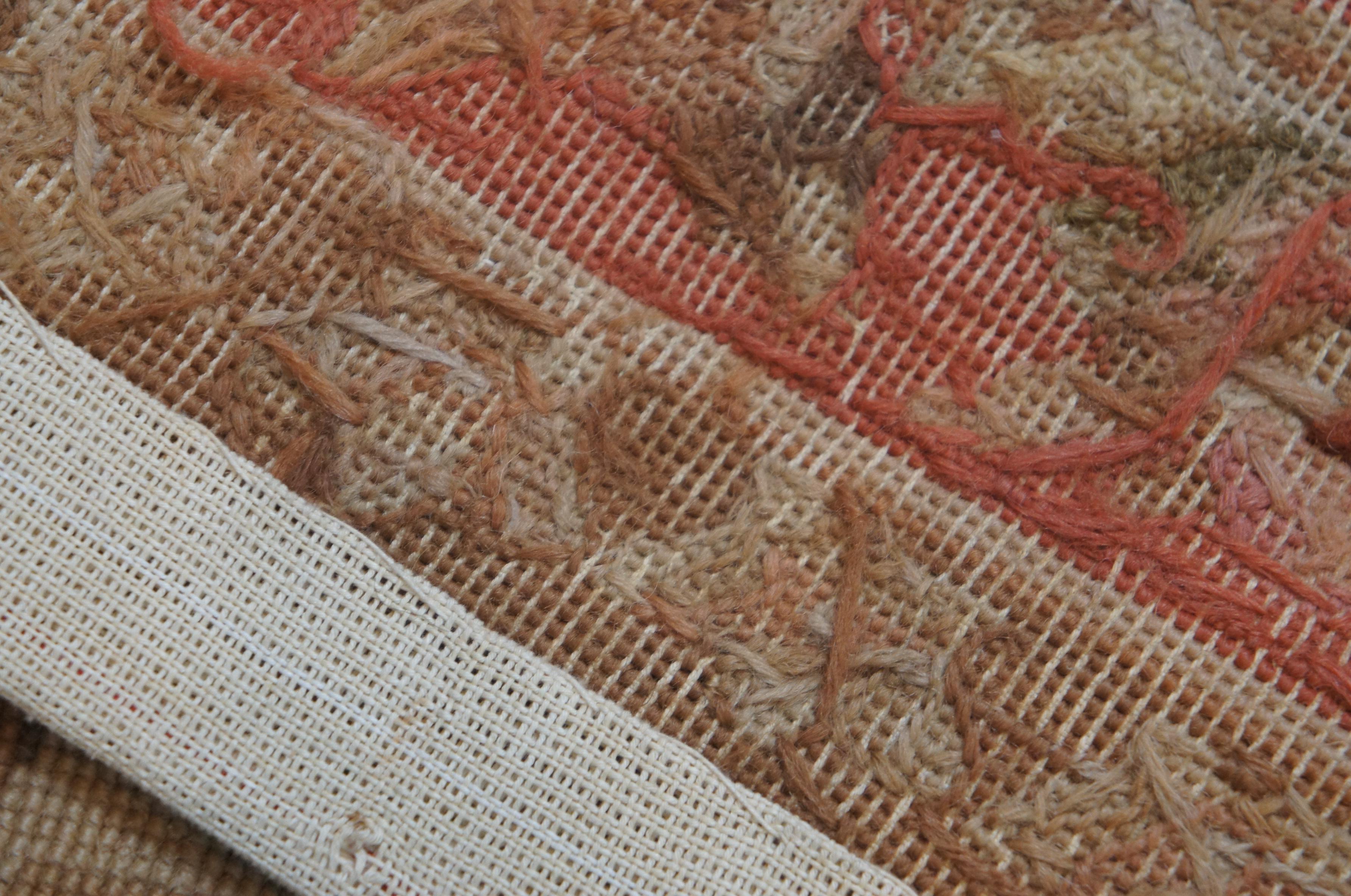 Französischer Aubusson-Teppich mit geblümtem Medaillon und Gobelinstickerei, 4' x 6' im Angebot 6