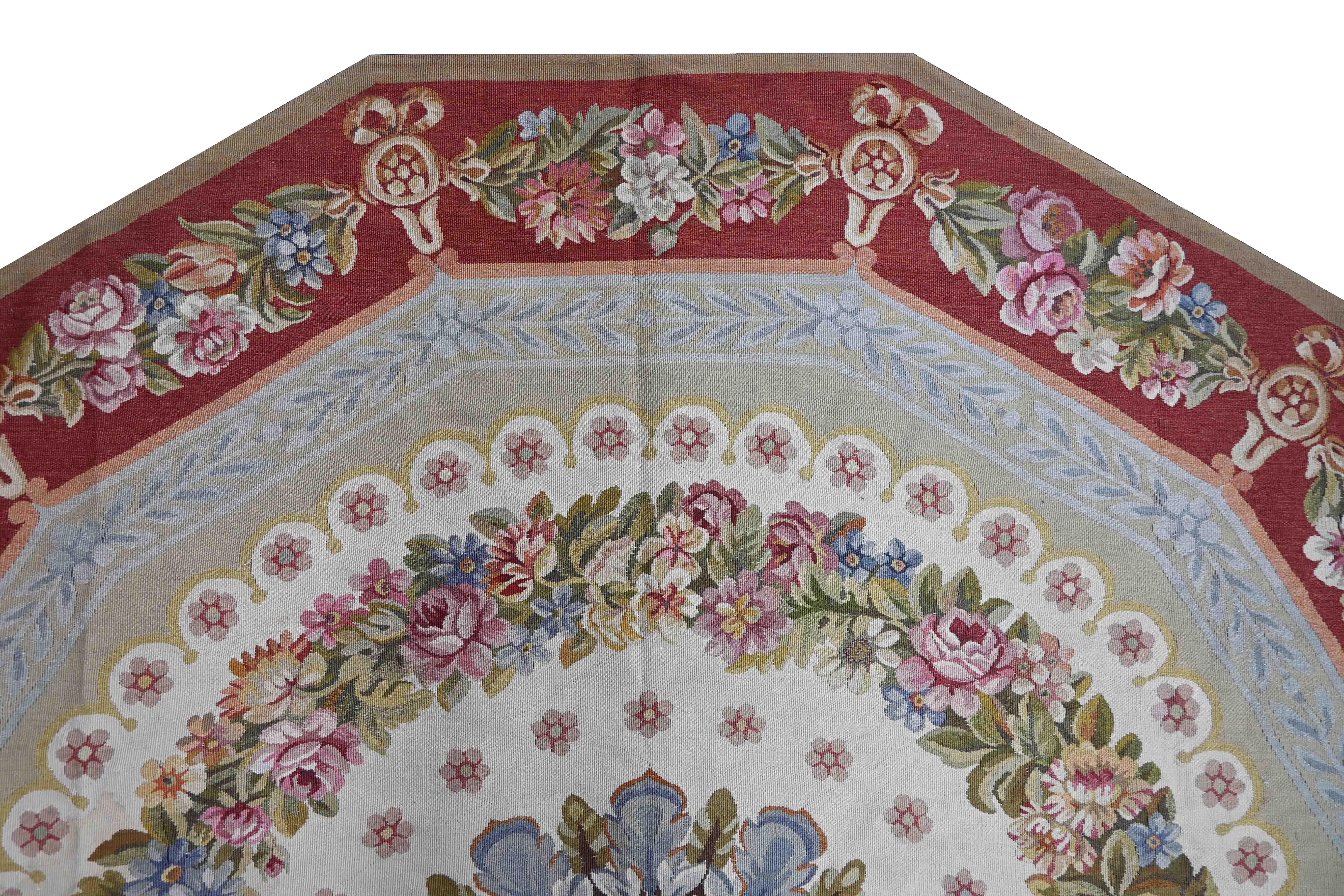 Tessuto a mano Tappeto decagonale francese Aubusson Manufacture, 1950 circa - 2m46x2m53 - N° 1407 in vendita