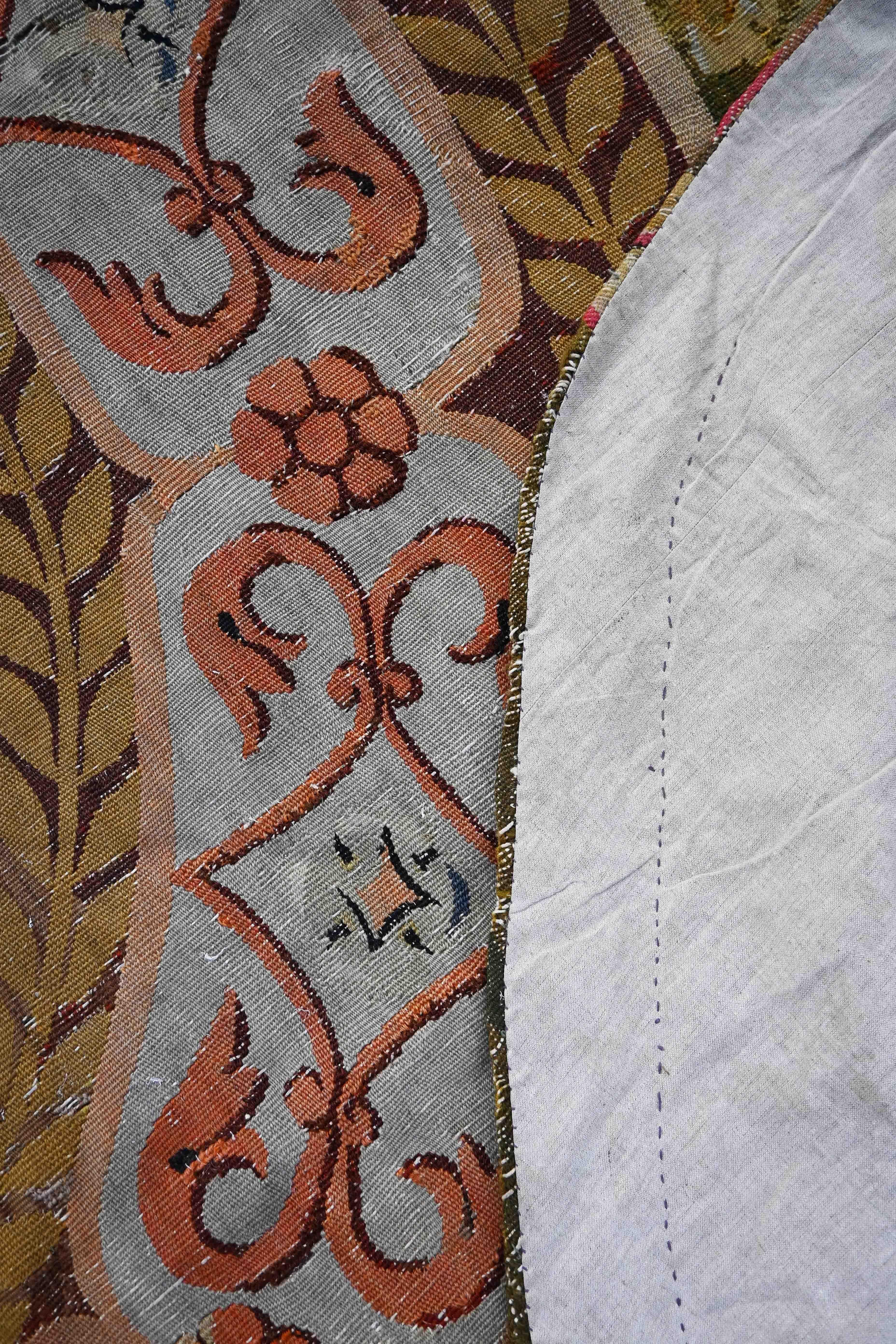 Tappeto Aubusson francese del XIX secolo, stile Napoleone III - Diametro 1m15 N° PTA05 in vendita 1