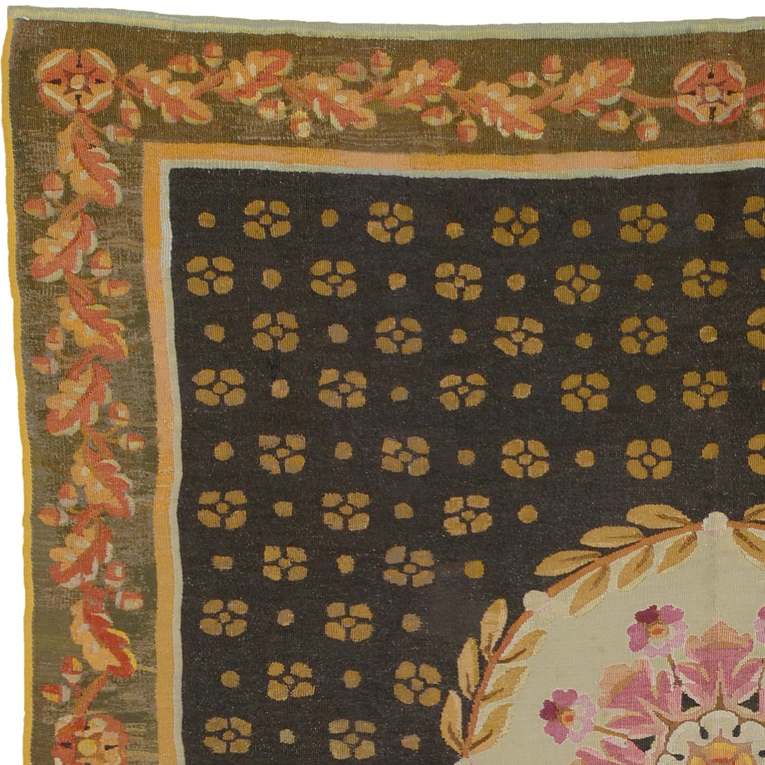 French Aubusson Rug In Good Condition For Sale In New York, NY