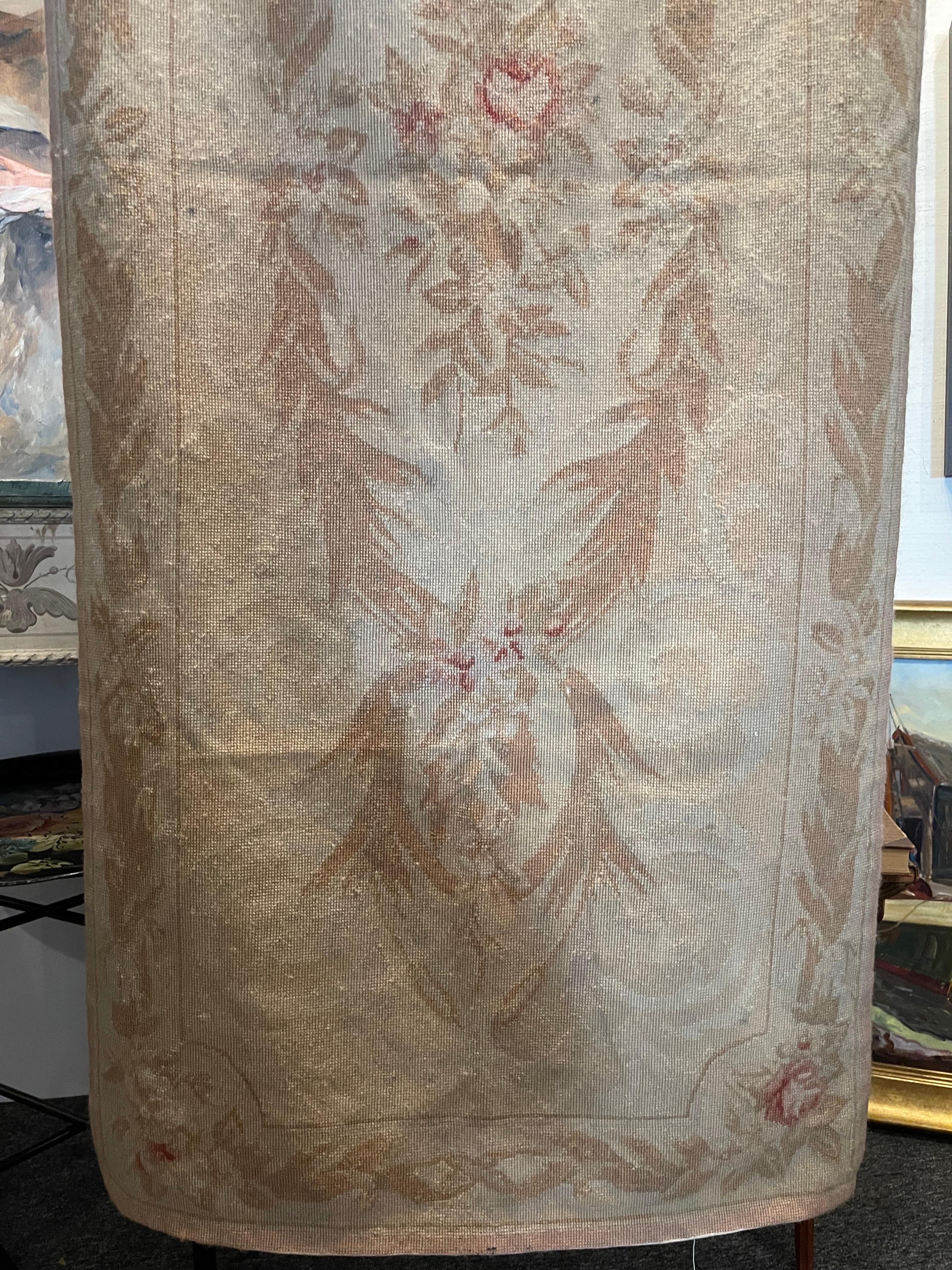 Runner Aubusson francese in stile Napoleone III, anni '60 circa In condizioni buone in vendita a Savannah, GA