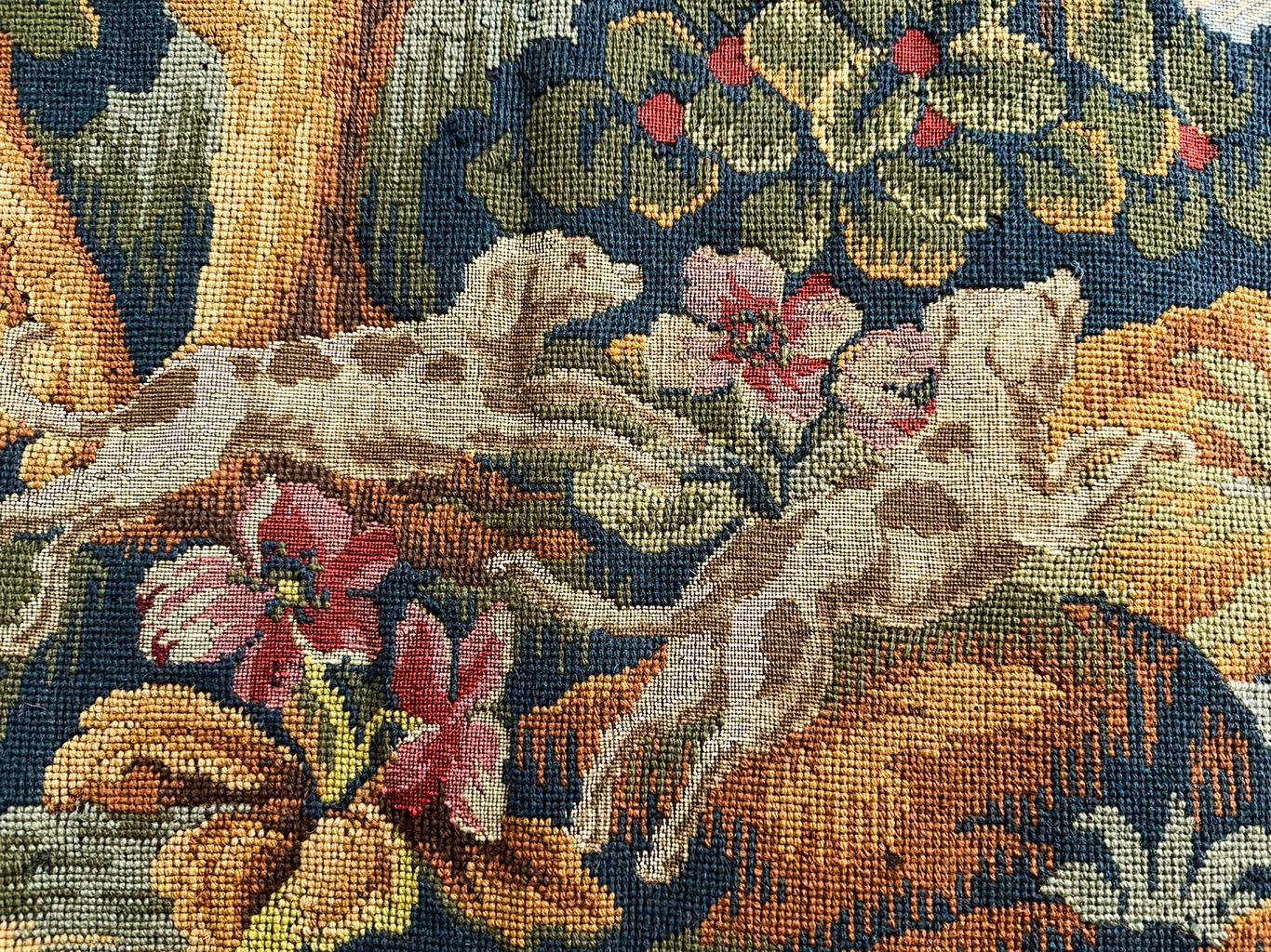 French Aubusson Style Tapestry Depicting a Hunting Scene (H 41 1/2 x W 59) For Sale 4