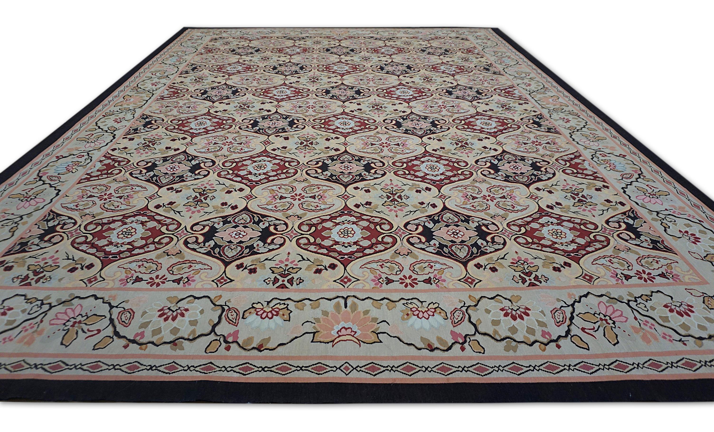 Annodato a mano Tappeto in lana annodato a mano in stile Aubusson francese rosso e nero 9'x12'5'' in vendita
