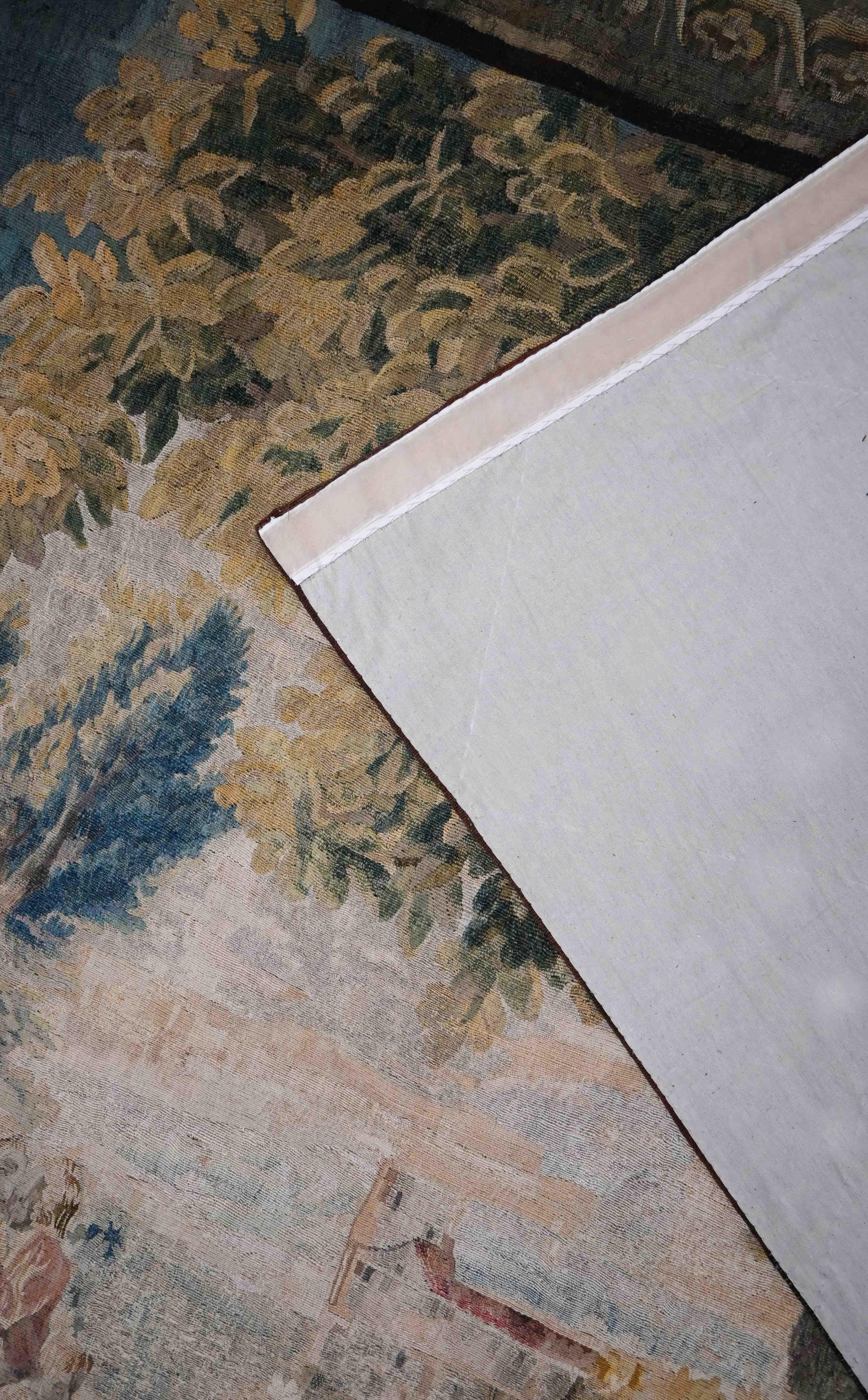 XVIIIe siècle et antérieur Tapisserie française d'Aubusson 18ème siècle, Scène Gallant - 185lx220hcm - No 1538 en vente
