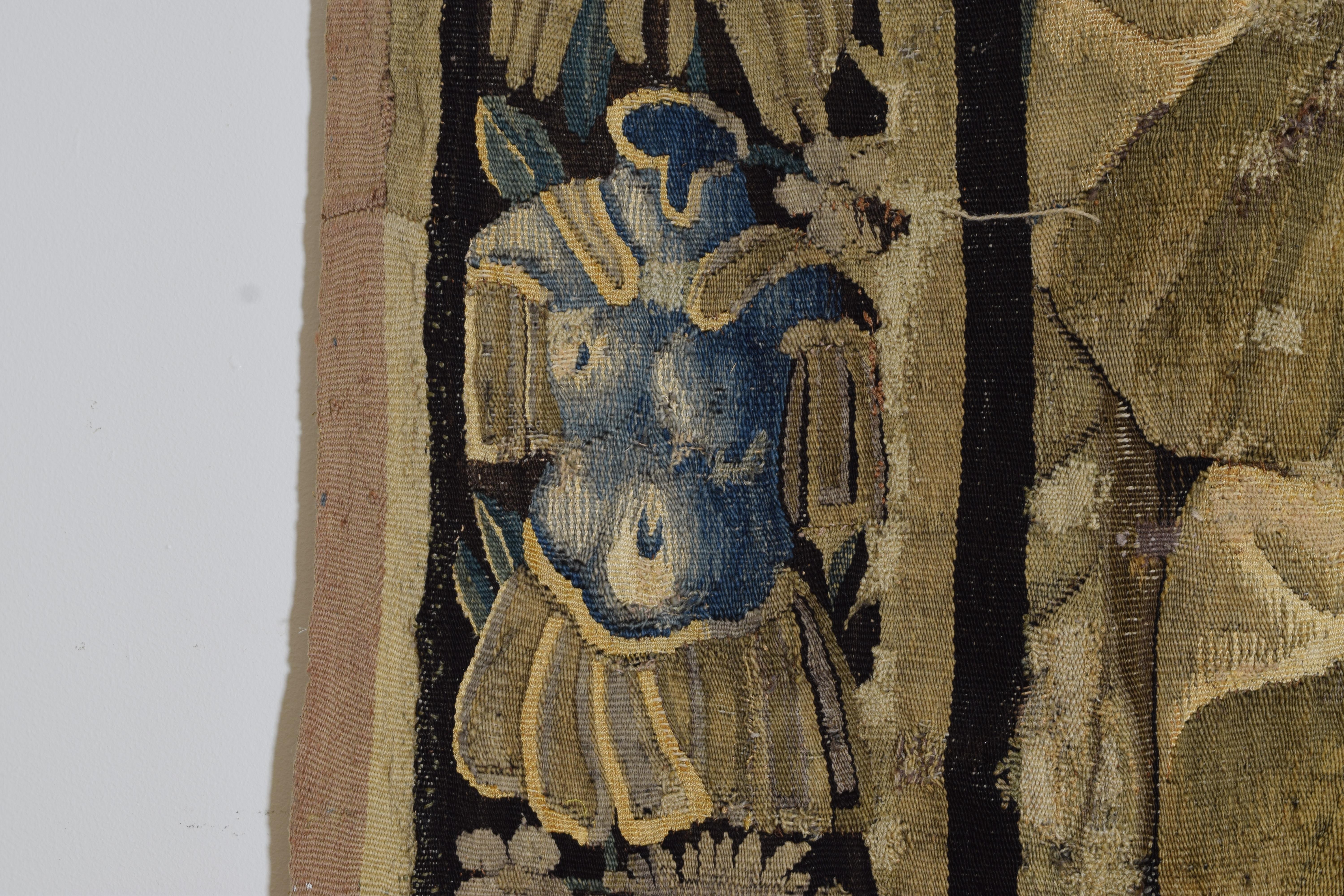 Französisch, Aubusson, vertikaler Wandteppich mit König Solomon, 18. Jahrhundert (Wolle) im Angebot