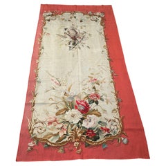 Arazzo francese in lana Aubusson con motivo floreale e uccelli, CIRCA 1920