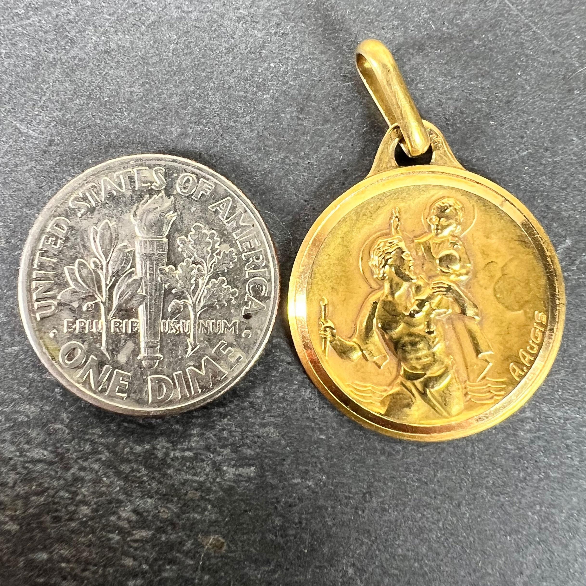 Colgante Medalla San Cristóbal French Augis de oro amarillo de 18 quilates en venta 6