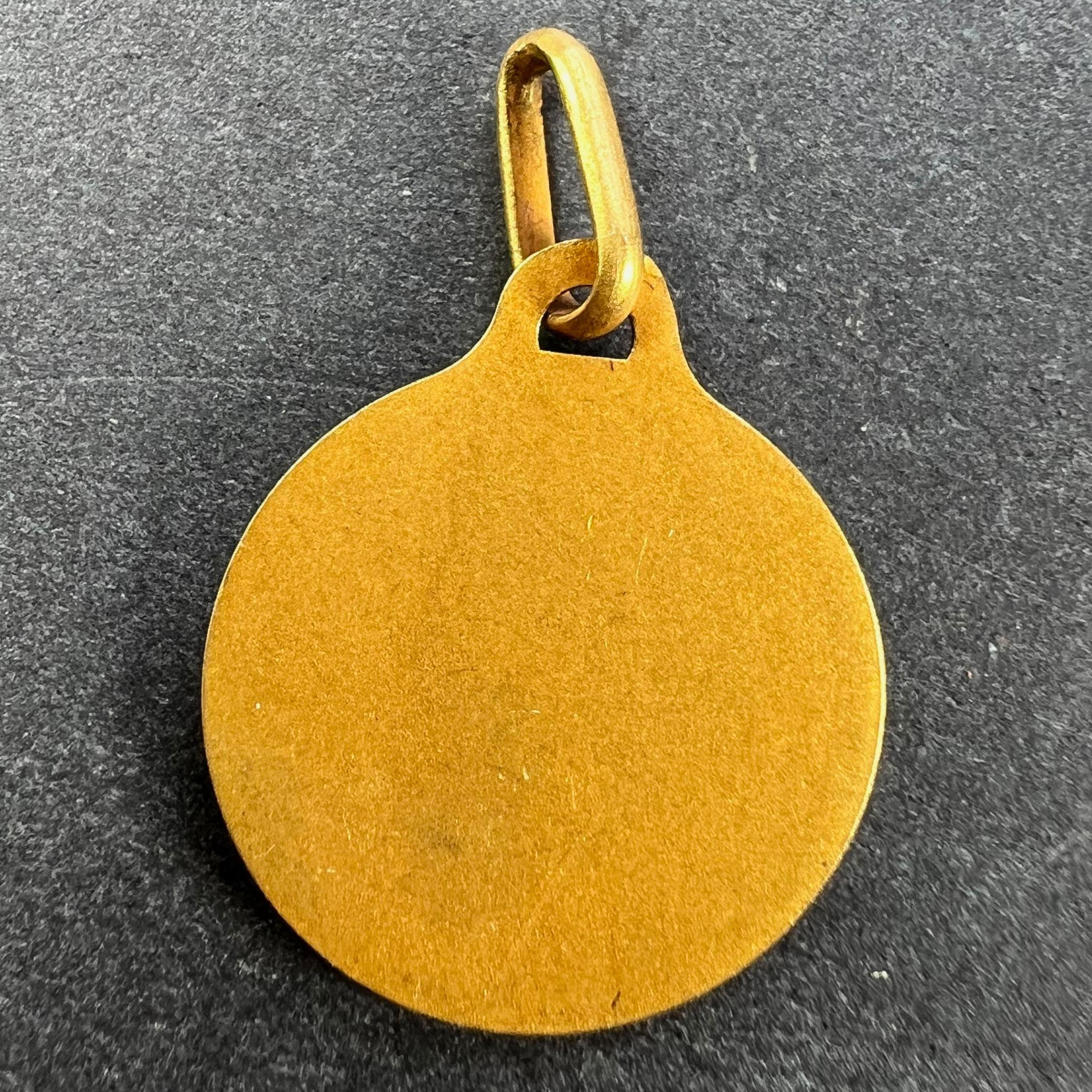 Colgante francés Augis Lasserre Virgen María Medalla de Oro Amarillo de 18 quilates en Bueno estado para la venta en London, GB