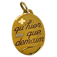 Vintage French Augis Plus Qu’Hier Oval 18K Yellow Gold Love Charm Pendant