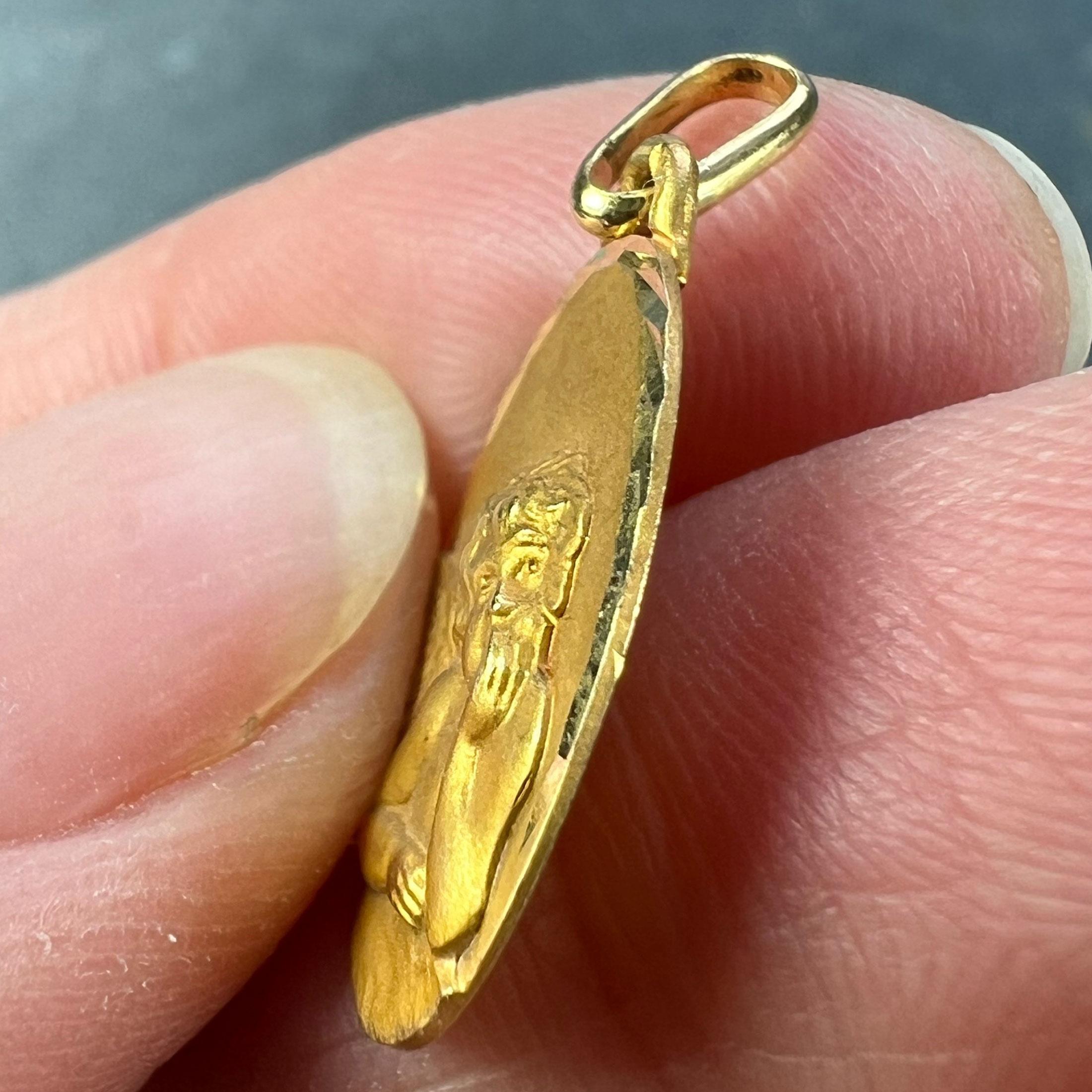 French Augis Raphael’s Cherub 18K Yellow Gold Charm Pendant For Sale 3