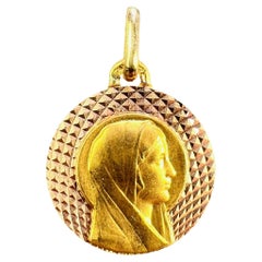 Pendentif en or rose jaune 18K avec médaille de la Vierge Marie religieuse française A Augis