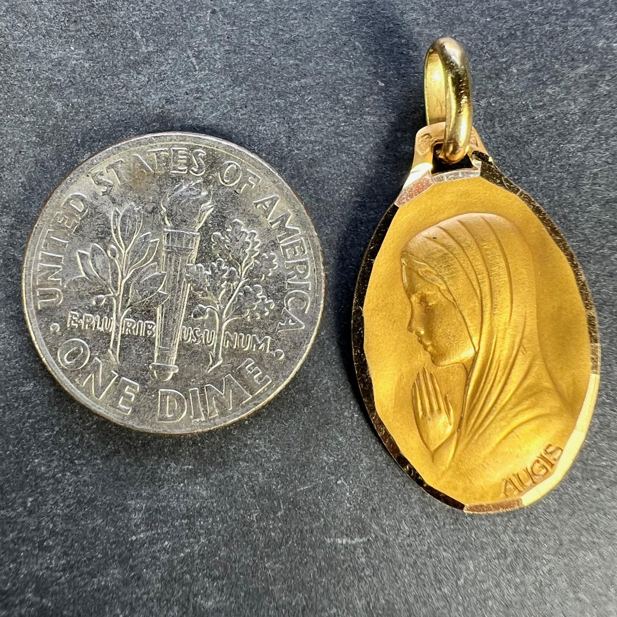 Pendentif Médaille de la Vierge Marie en or jaune 18K en vente 6