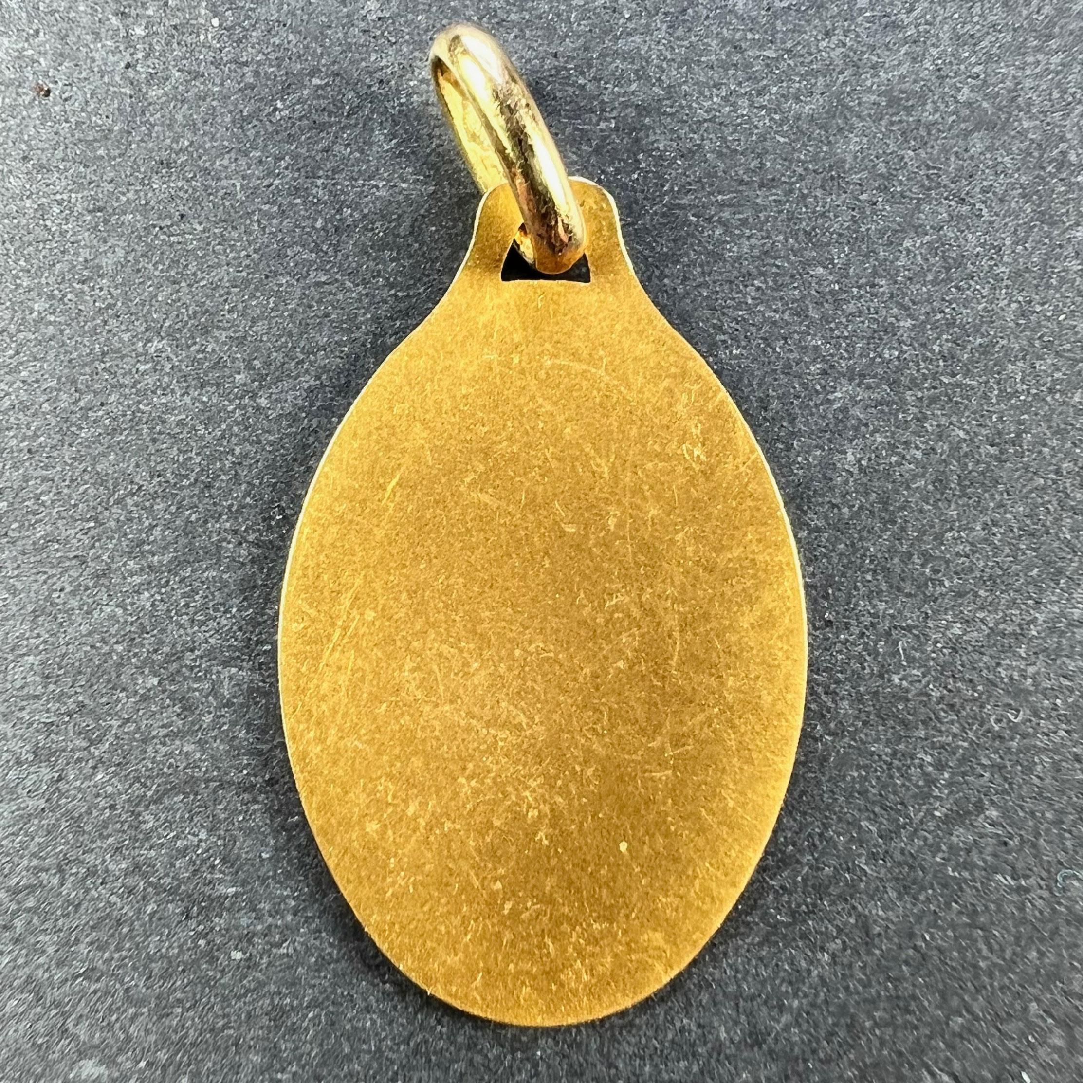 French Augis Virgin Mary 18K Yellow Gold Medal Pendant In Excellent Condition For Sale In London, GB