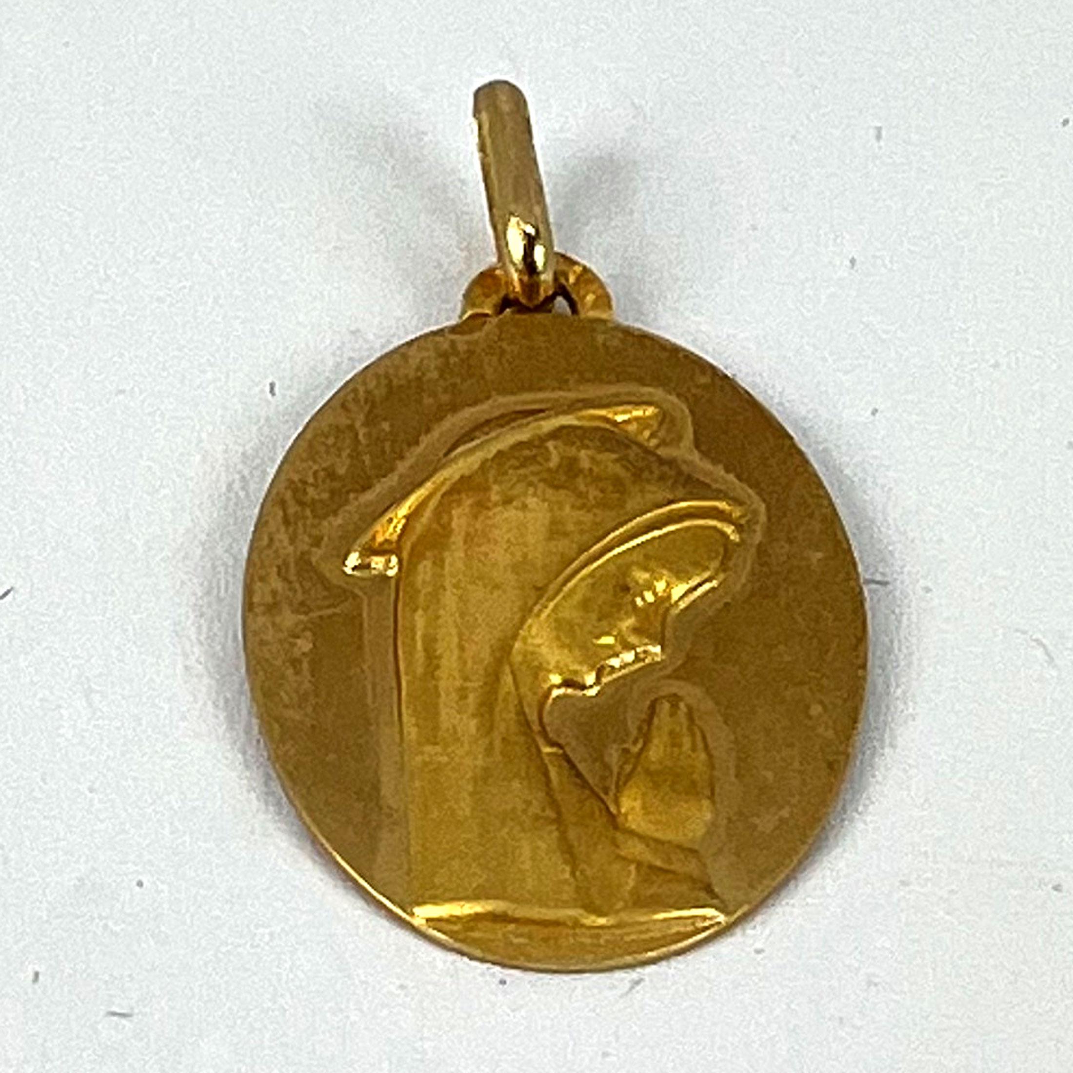 French Augis Virgin Mary 18K Yellow Gold Religious Medal Pendant For Sale 8