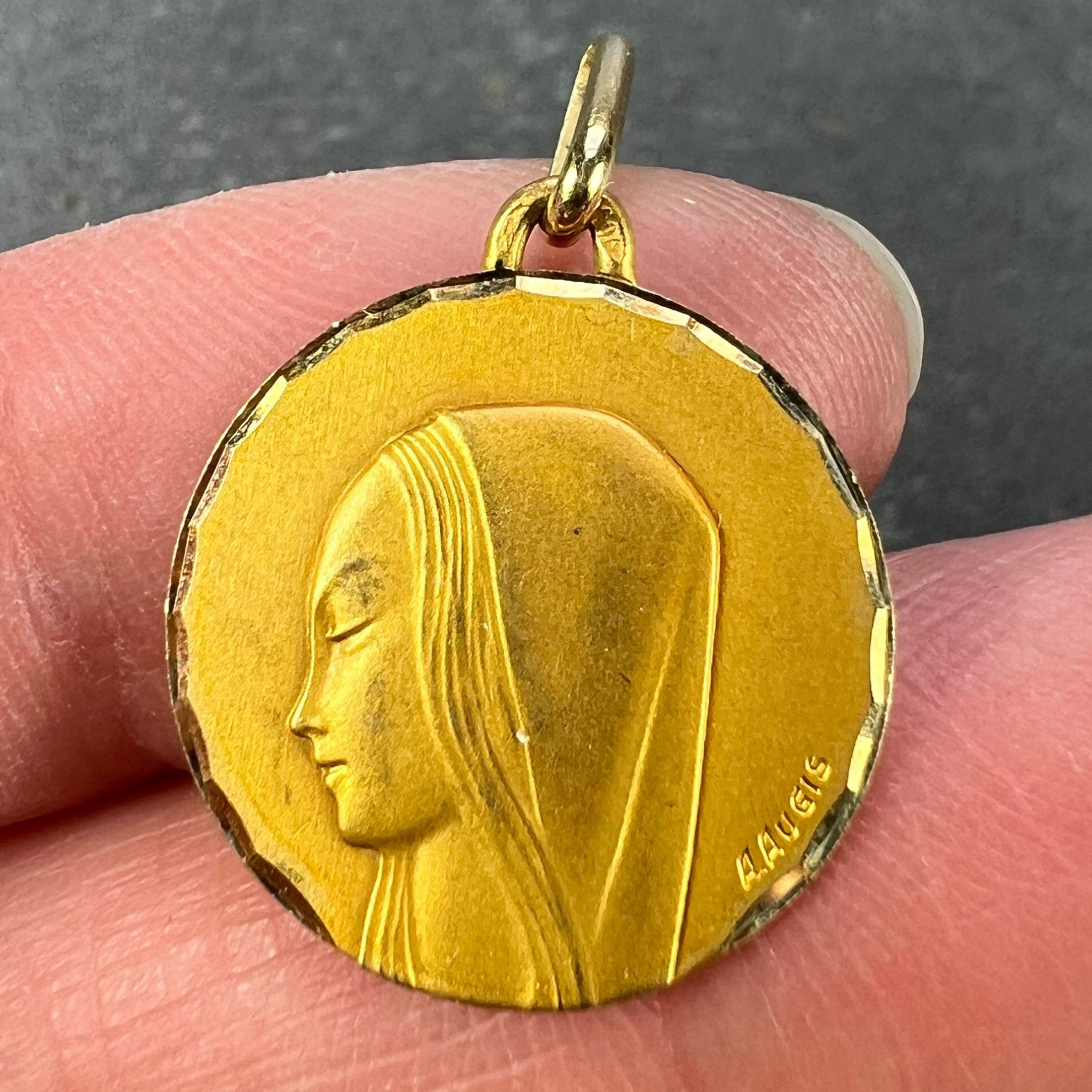 French Augis Virgin Mary 18K Yellow Gold Religious Medal Pendant For Sale 1