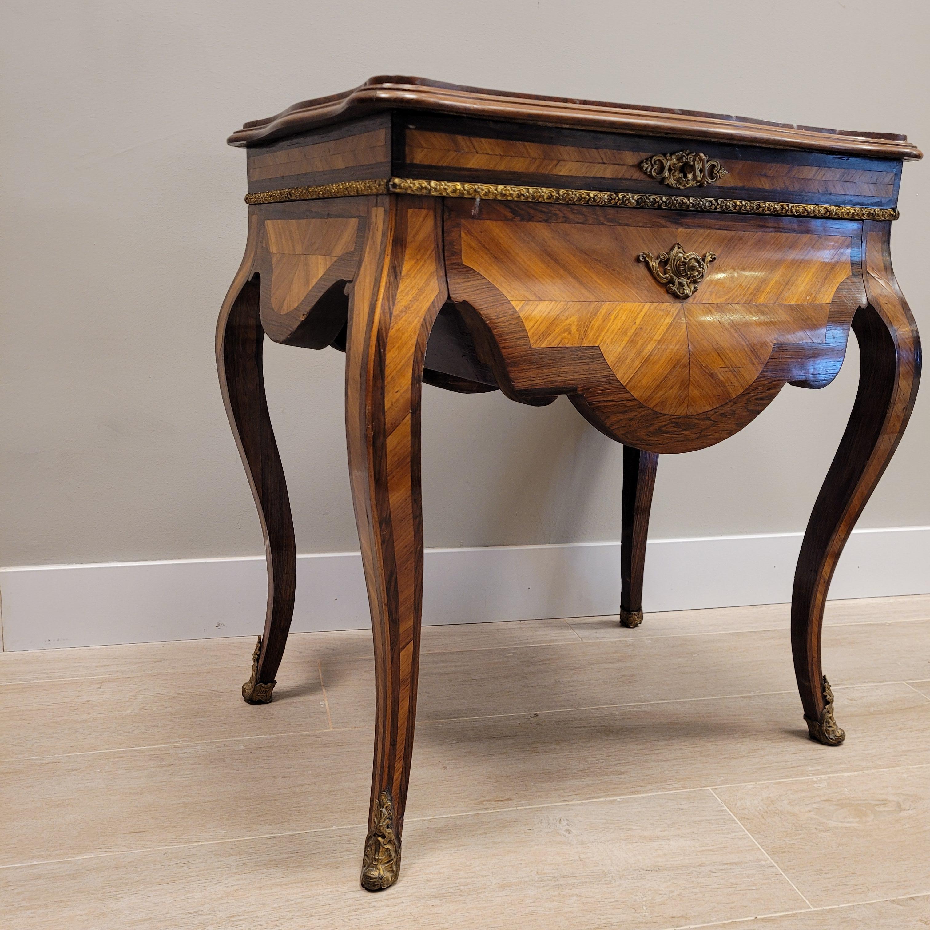 French Auxiliary Table Commode Napoleon III Style  Burgundy marble In Good Condition For Sale In Valladolid, ES