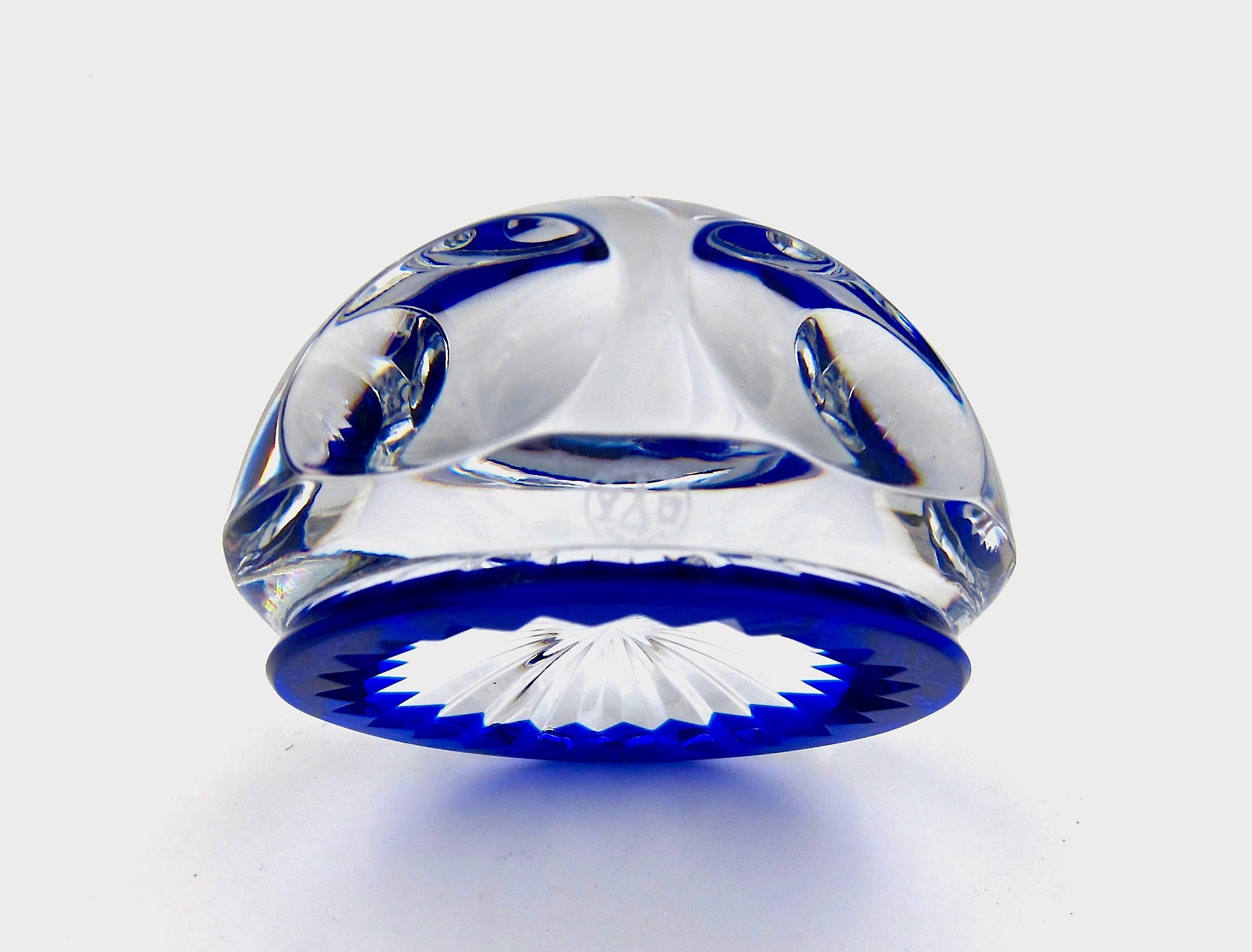 Faceted French Baccarat Art Glass Paperweight