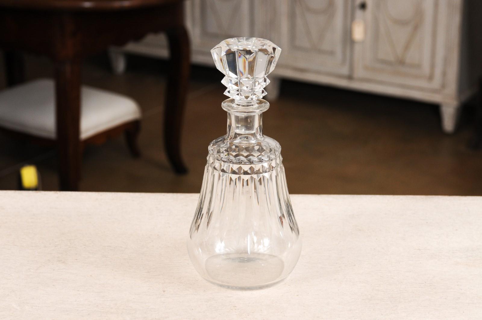 French Baccarat Crystal 1940s Pear Shaped Decanter with Cutaway Motifs For Sale 5
