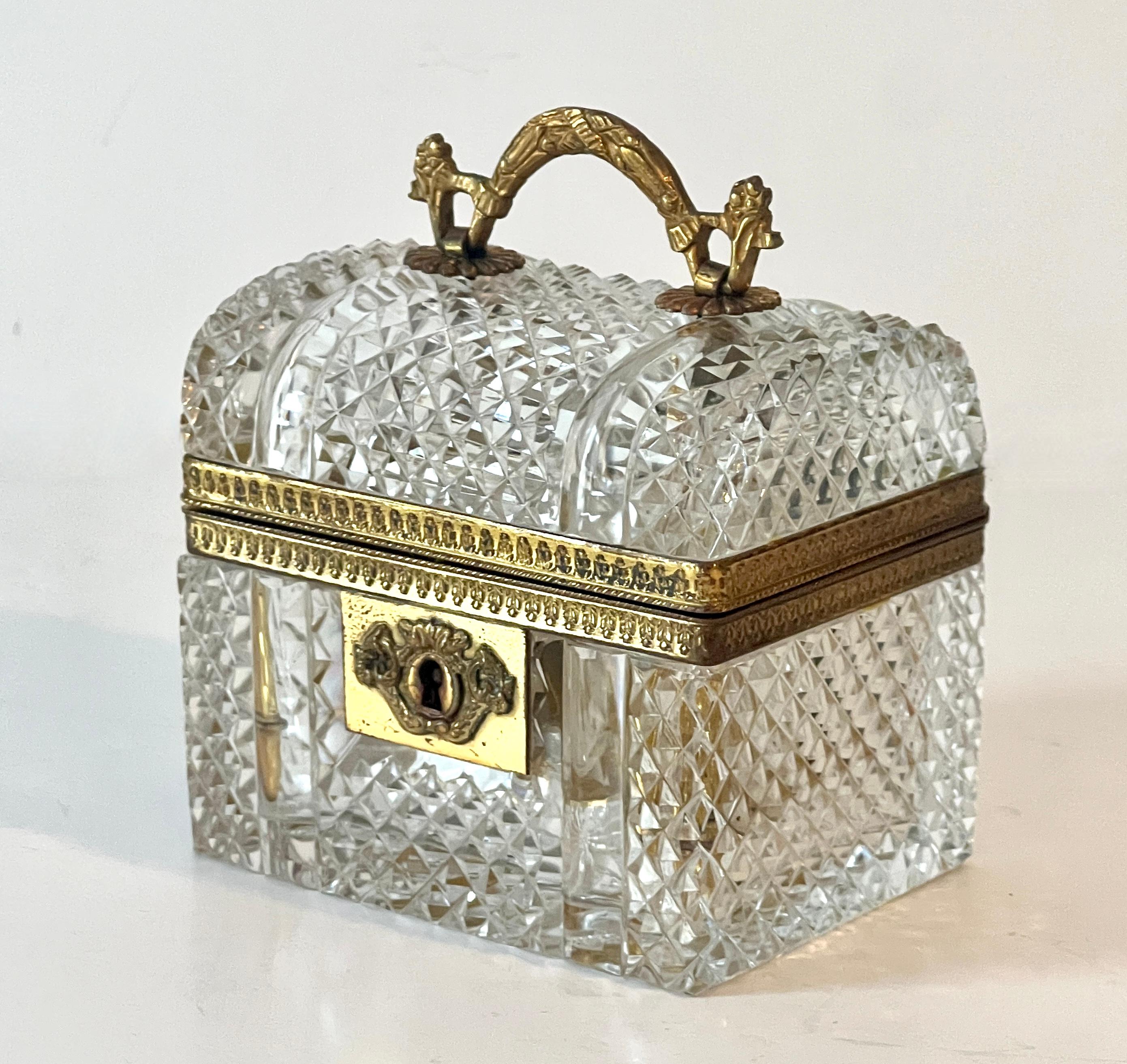 Belle Époque French Baccarat Diamond Cut Crystal Hinged Domed Box with Four Perfumes and Key