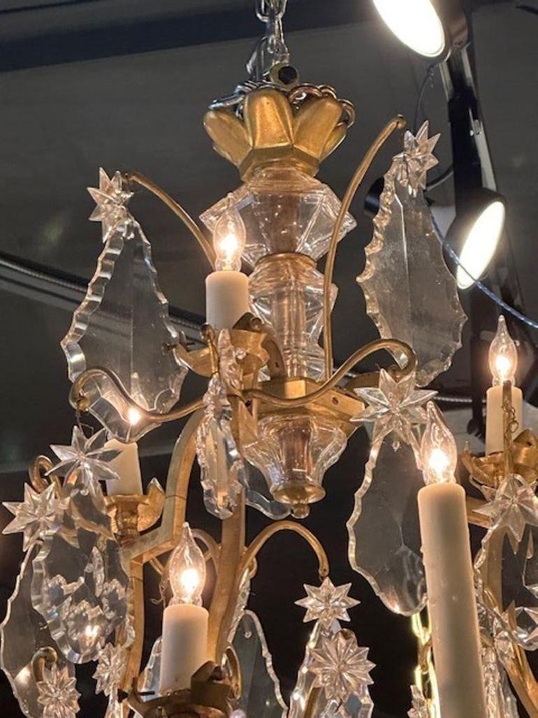 Bronzo Lampadario francese Baccarat Manner in bronzo dorato in vendita