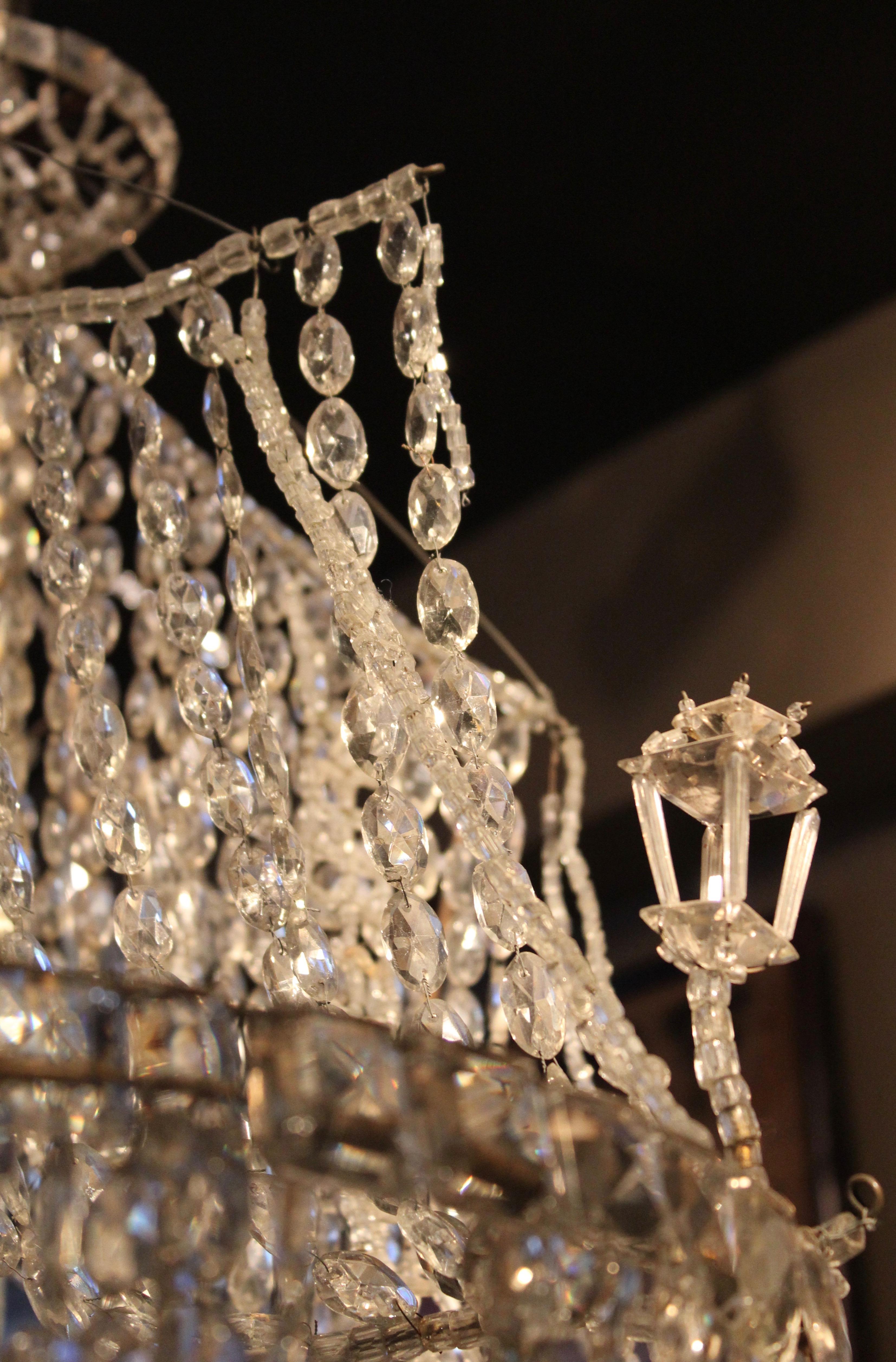French Baguès Style Glass Beaded Chandelier in Form of a Ship, circa 1950 2