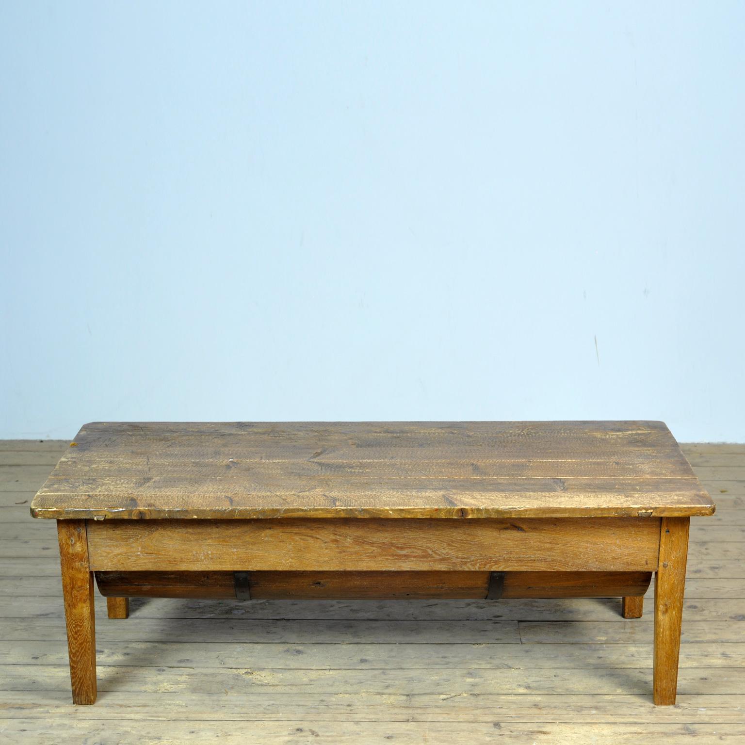 antique baker's table