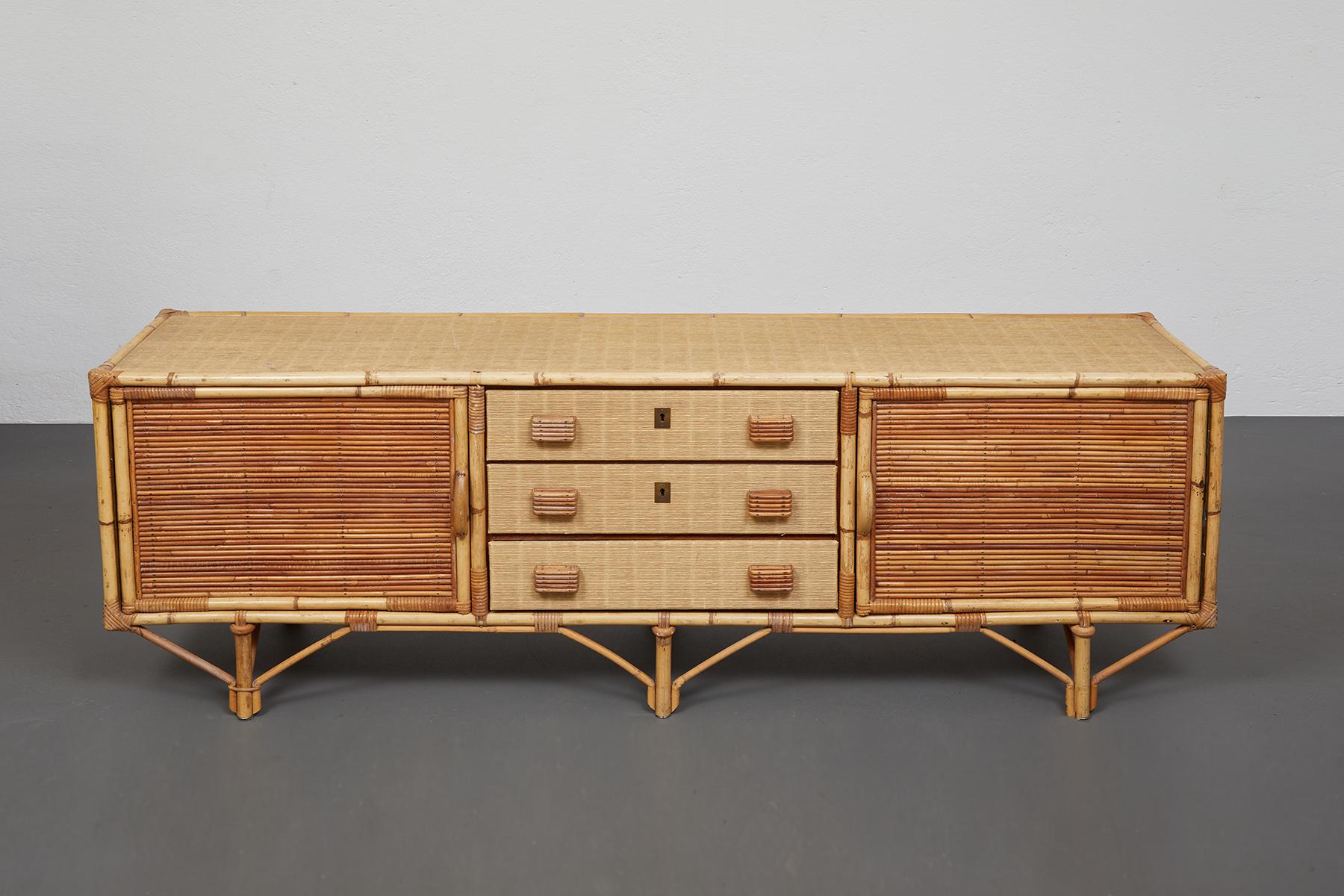 French Bamboo and Rattan Sideboard in the Style of Audoux Minet, France, c.1960 In Good Condition In Renens, CH