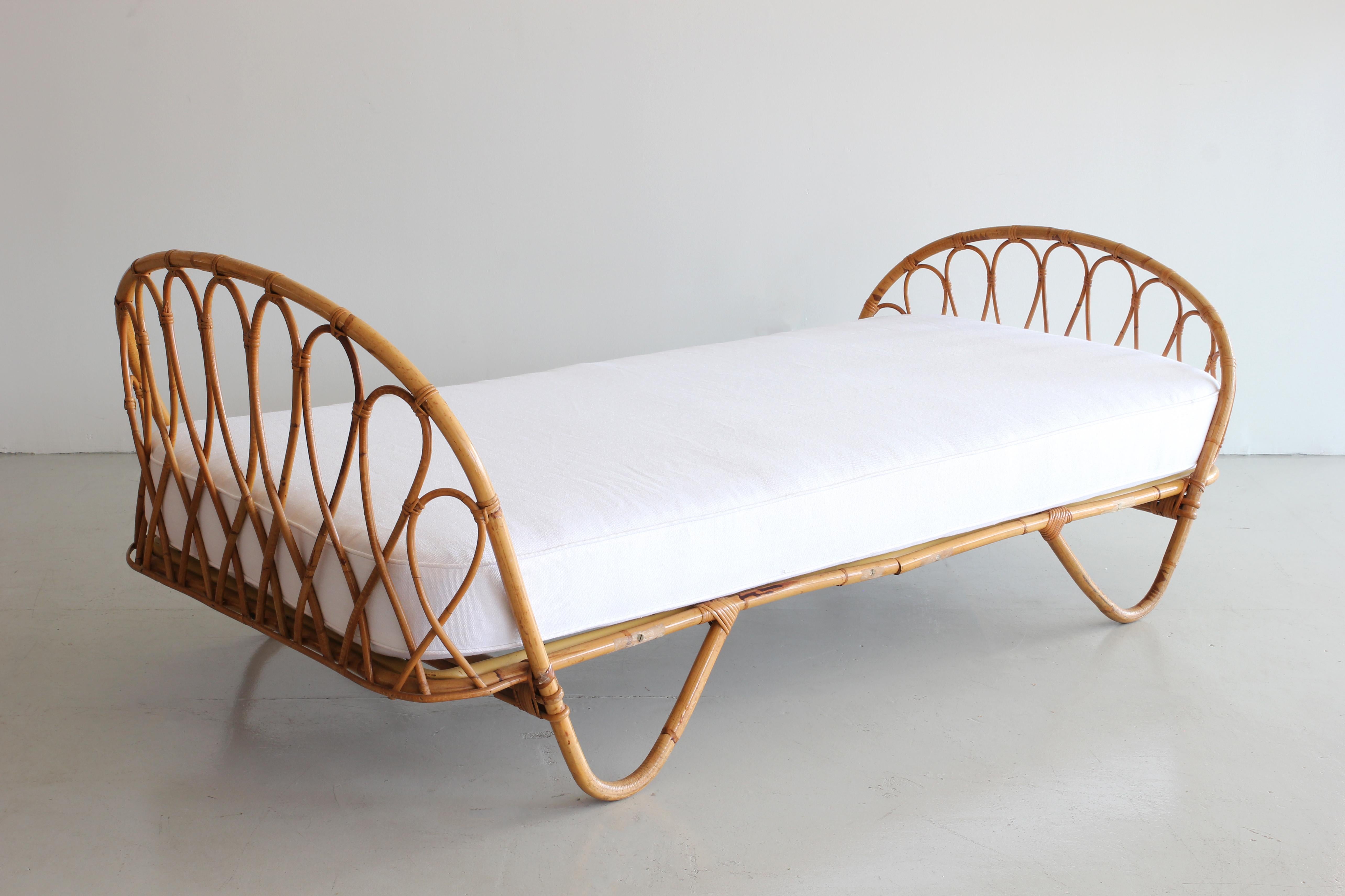 French Bamboo Daybed In Good Condition In Beverly Hills, CA