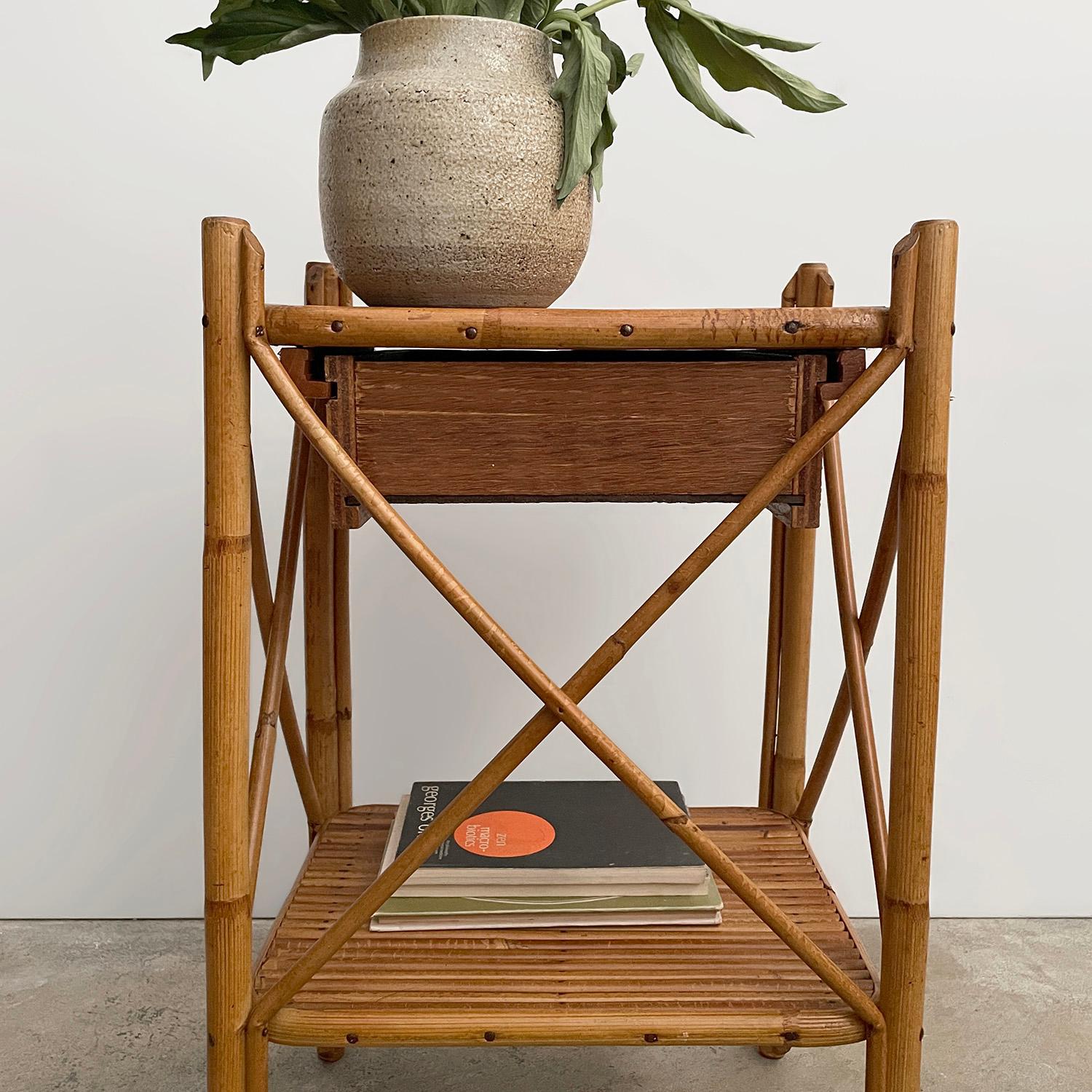 Table d'appoint en bambou français en vente 10