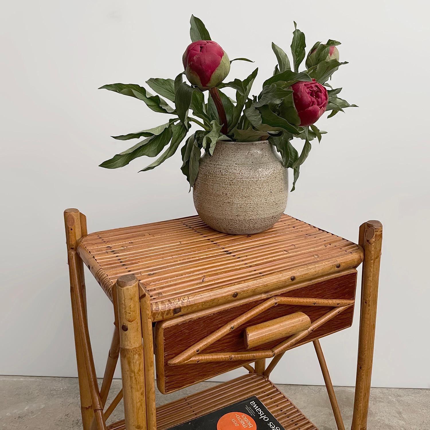 20ième siècle Table d'appoint en bambou français en vente