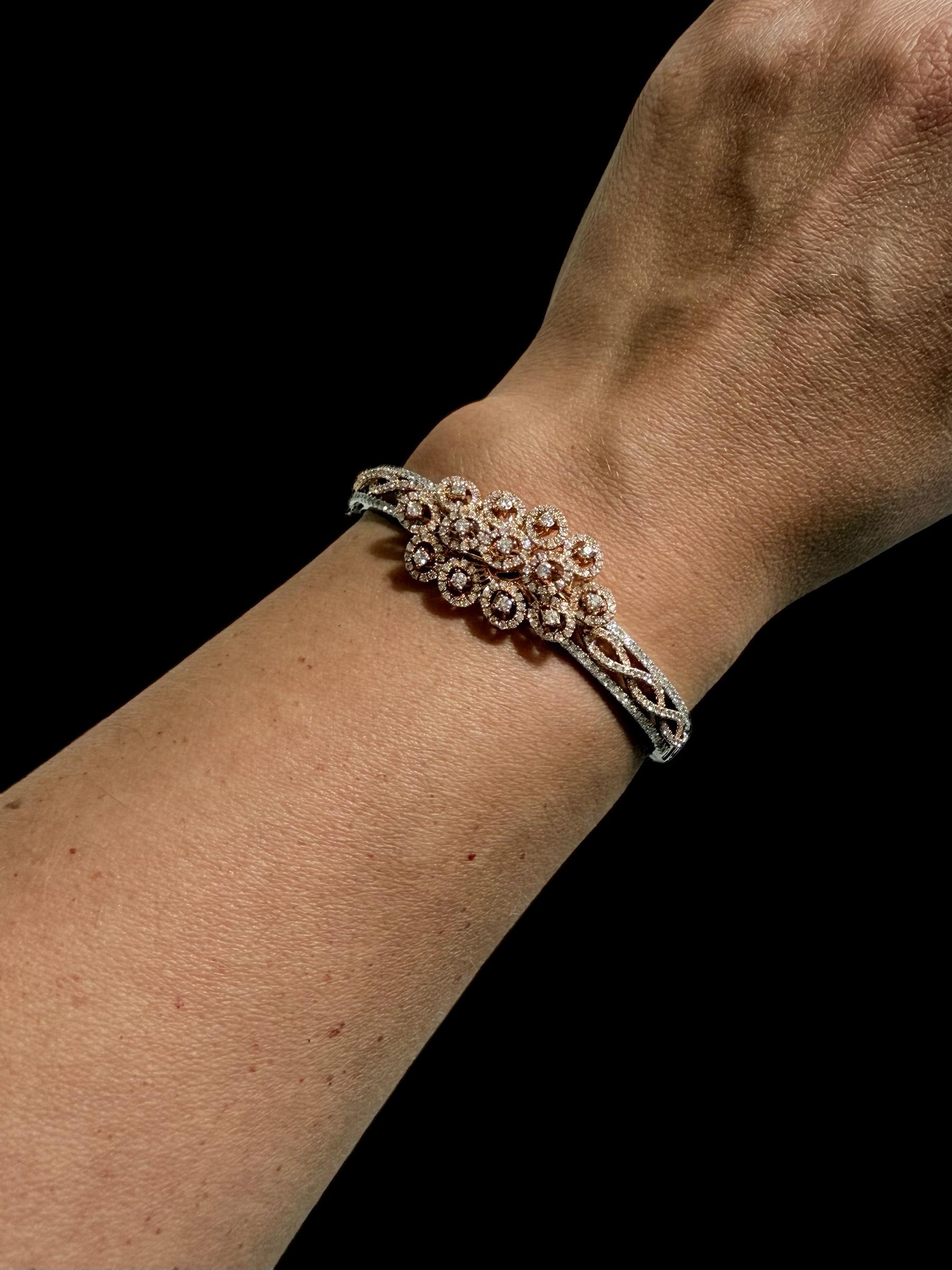 Französischer Armreif Weiß- und Roségold mit natürlichen Diamanten im Angebot 4