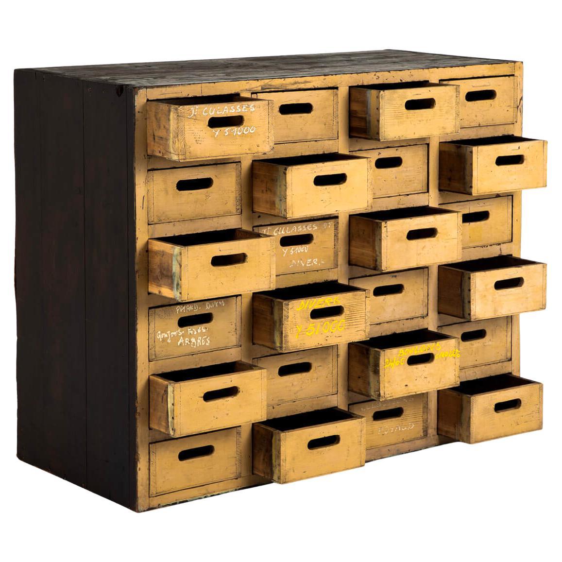 Banca francese dei cassetti dell
officina